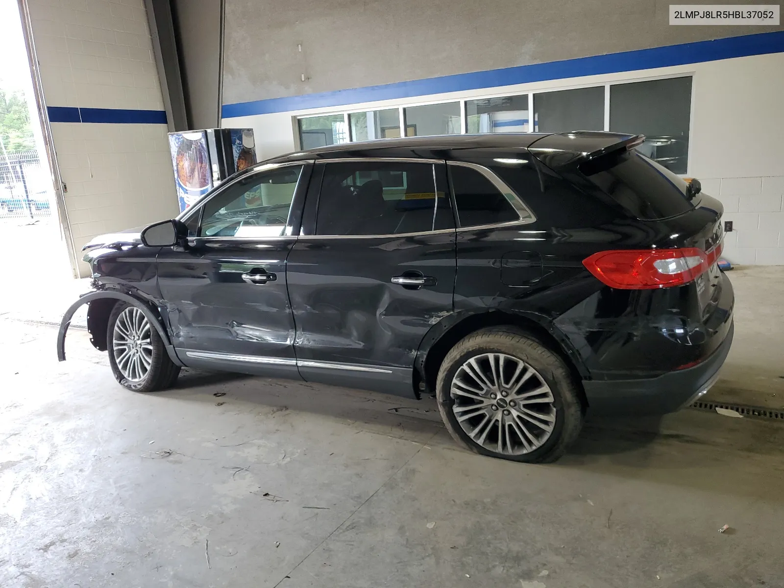 2LMPJ8LR5HBL37052 2017 Lincoln Mkx Reserve