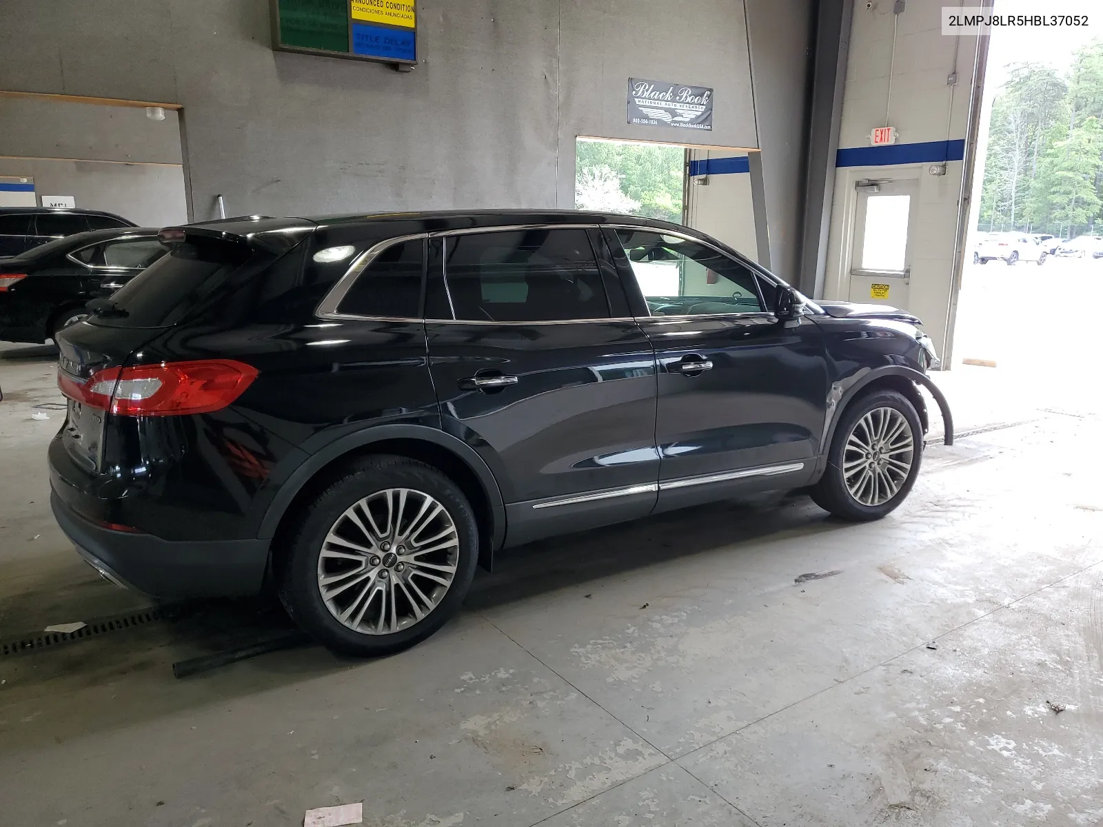 2LMPJ8LR5HBL37052 2017 Lincoln Mkx Reserve