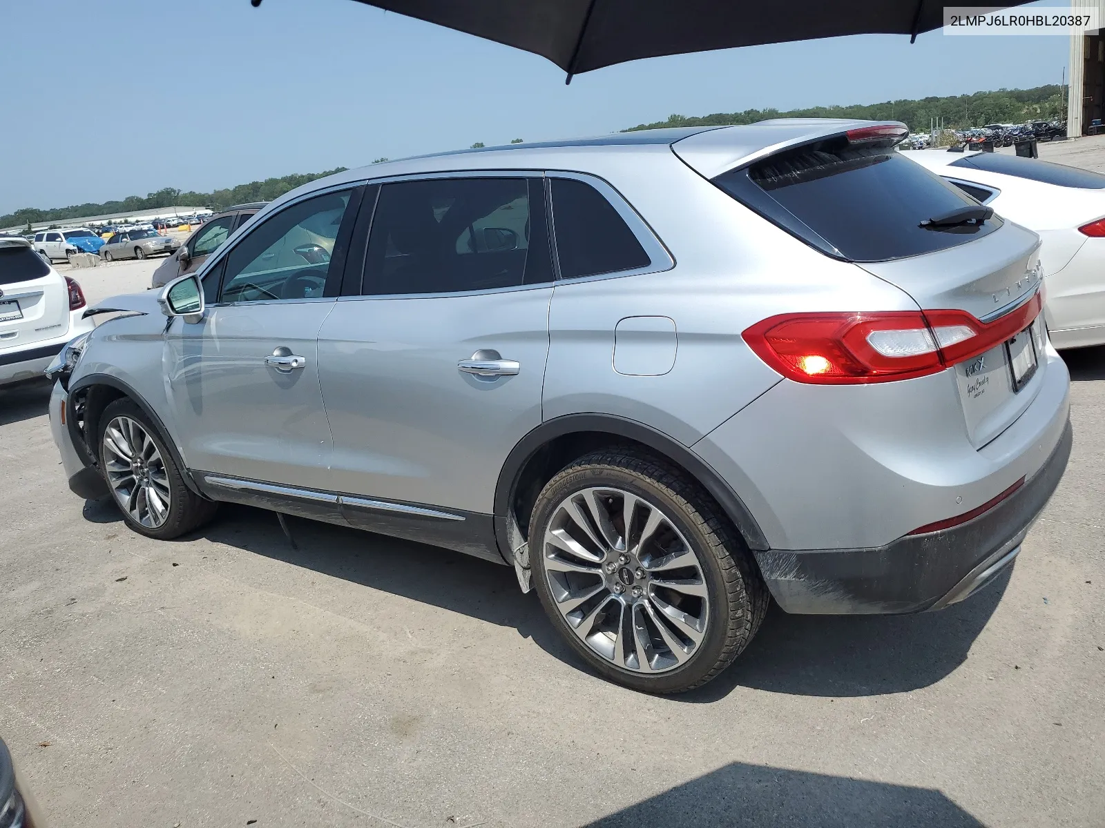 2LMPJ6LR0HBL20387 2017 Lincoln Mkx Reserve