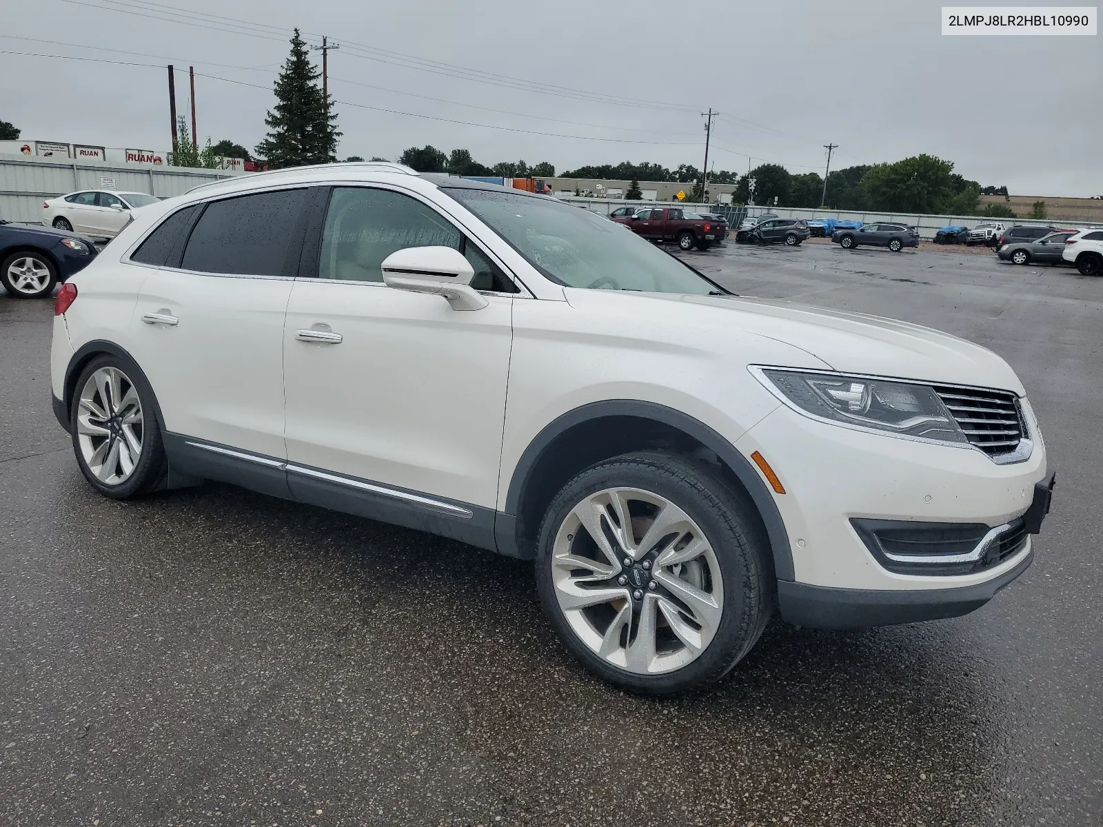 2017 Lincoln Mkx Reserve VIN: 2LMPJ8LR2HBL10990 Lot: 65492694