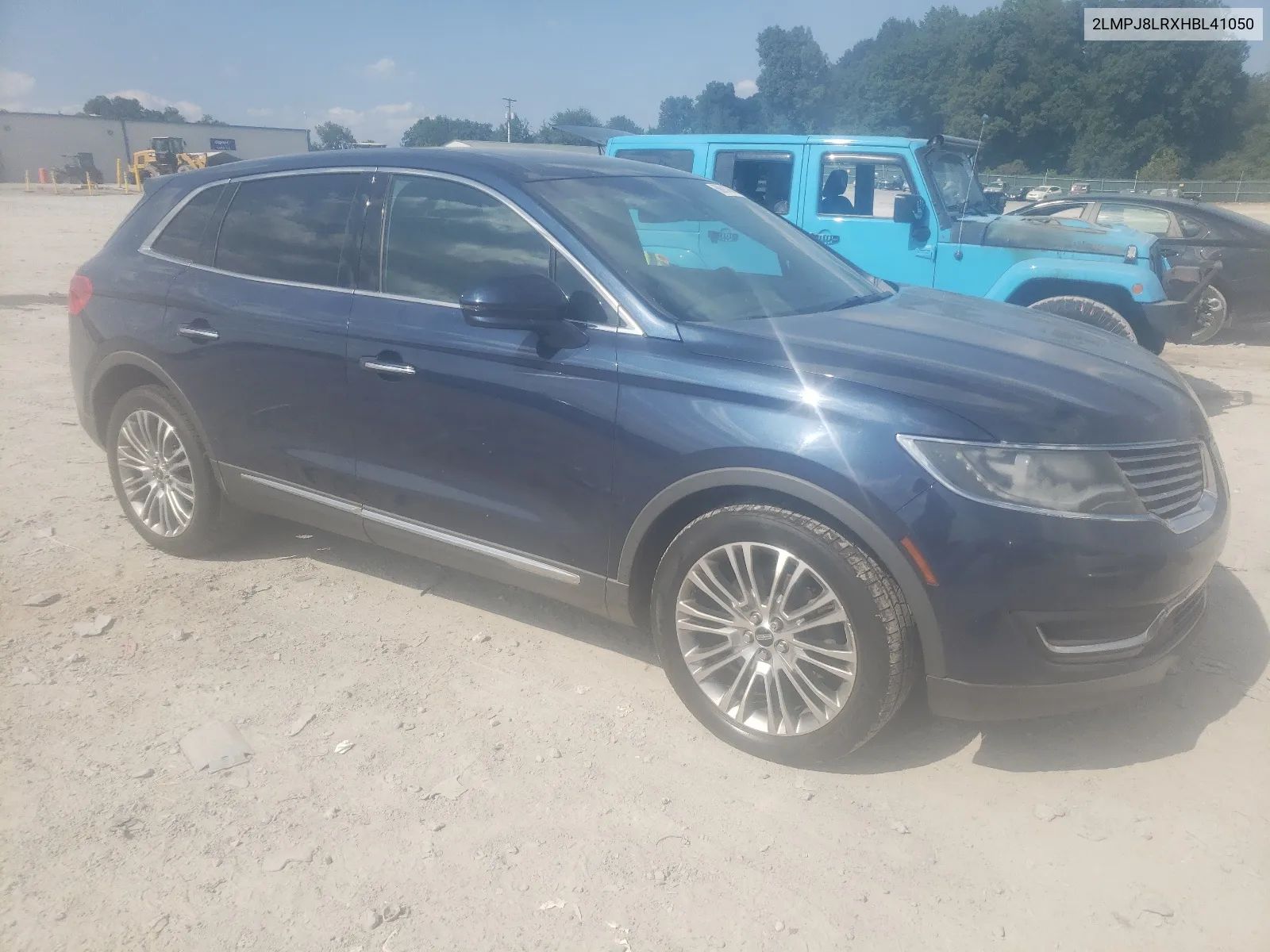 2LMPJ8LRXHBL41050 2017 Lincoln Mkx Reserve