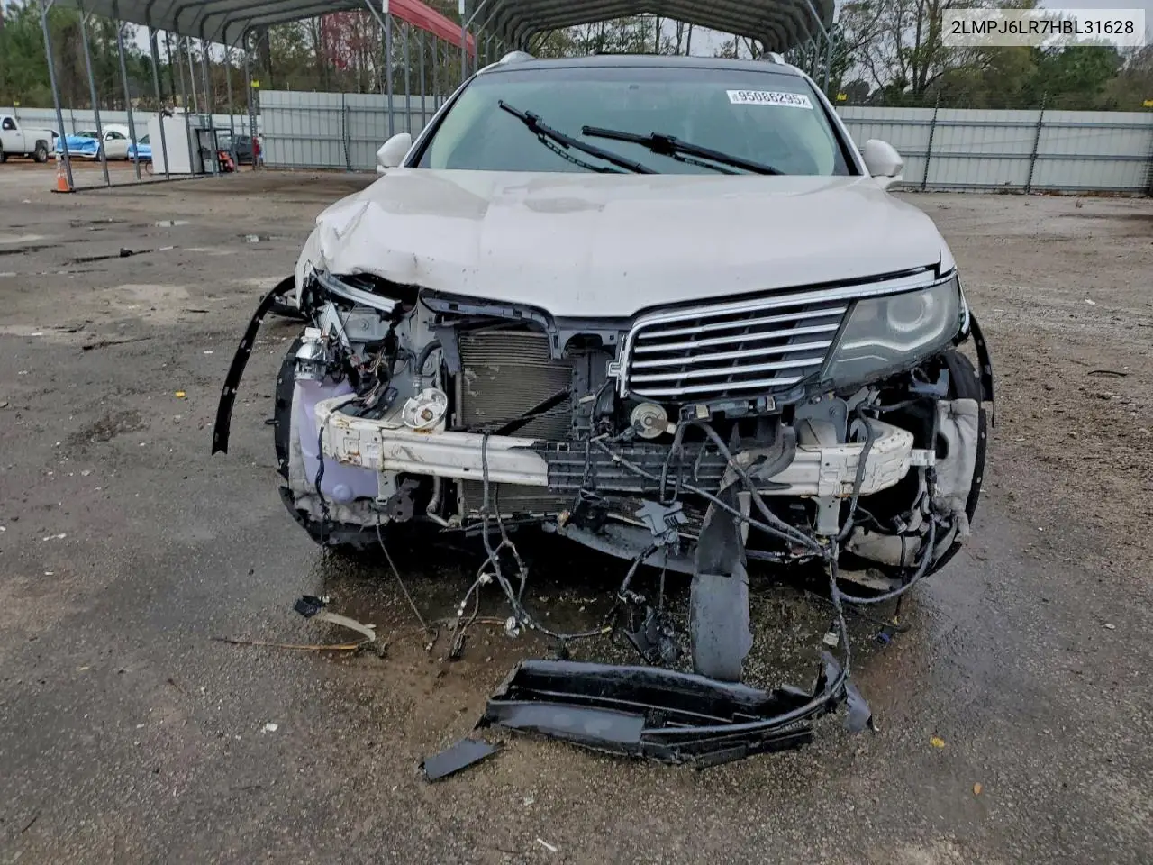 2LMPJ6LR7HBL31628 2017 Lincoln Mkx Reserve
