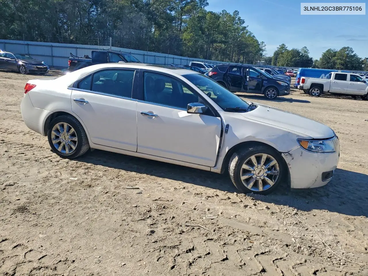 3LNHL2GC3BR775106 2011 Lincoln Mkz