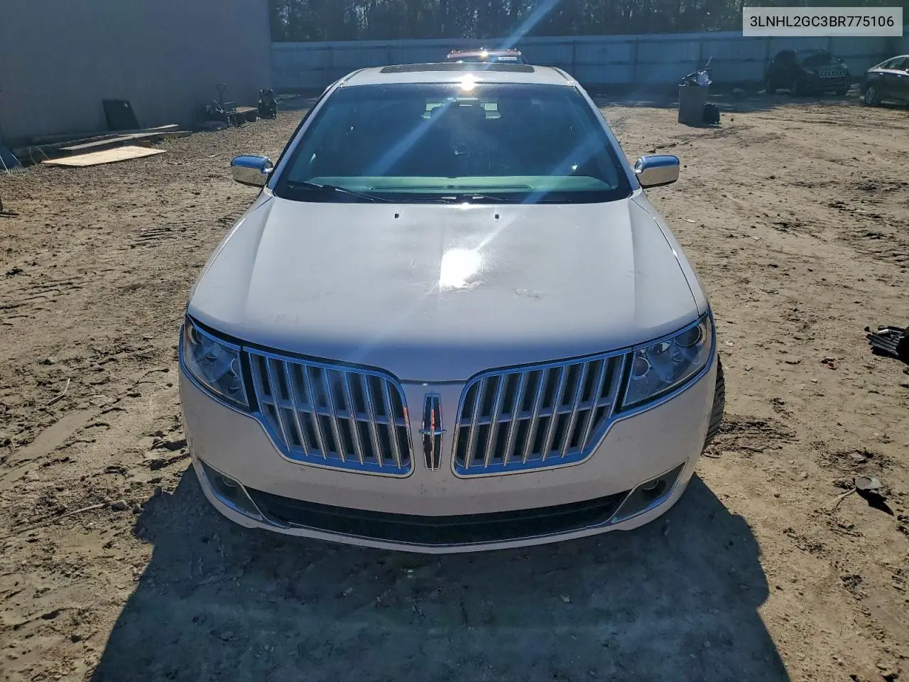 3LNHL2GC3BR775106 2011 Lincoln Mkz