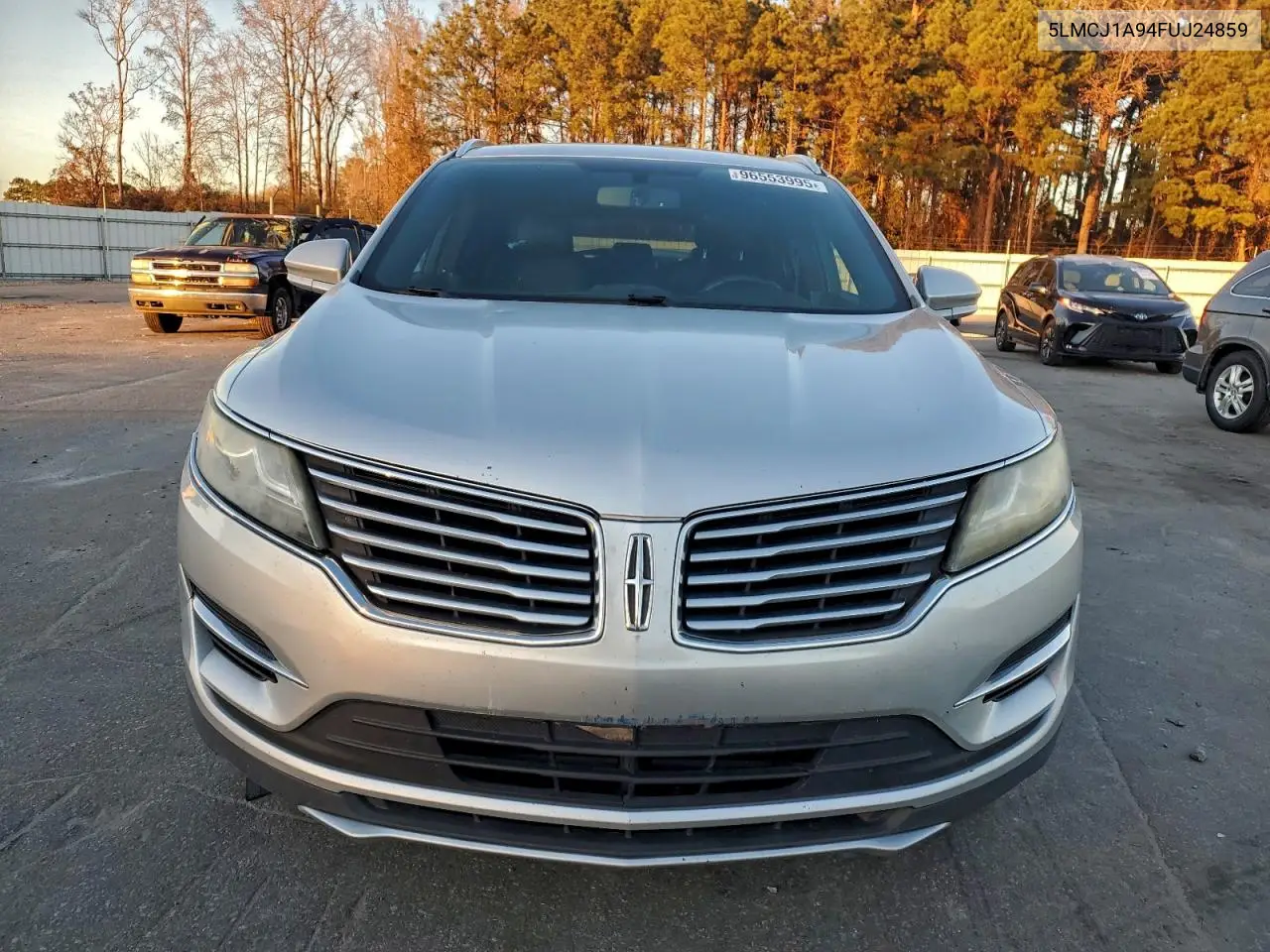 5LMCJ1A94FUJ24859 2015 Lincoln Mkc