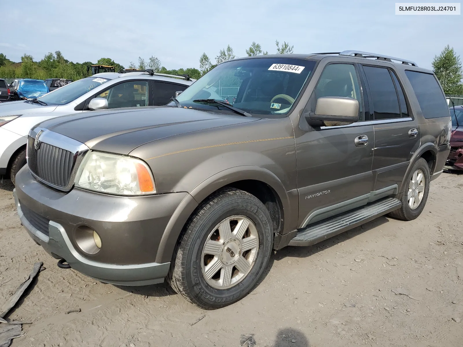 5LMFU28R03LJ24701 2003 Lincoln Navigator