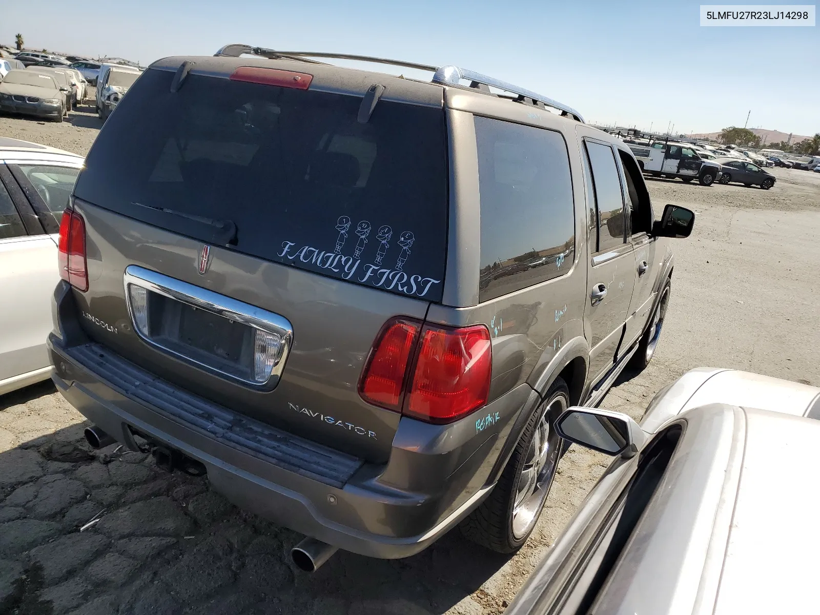 2003 Lincoln Navigator VIN: 5LMFU27R23LJ14298 Lot: 64848874