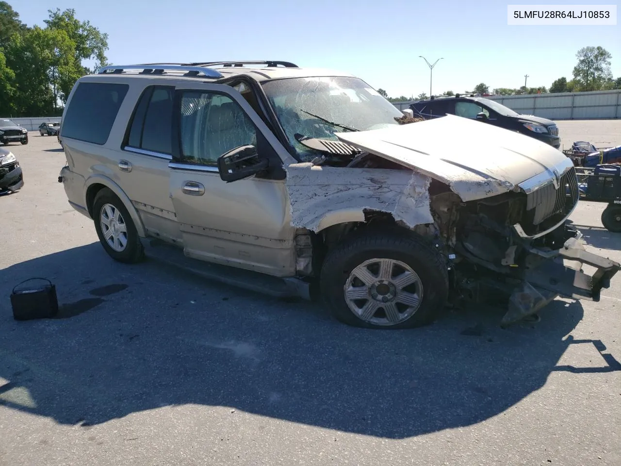 5LMFU28R64LJ10853 2004 Lincoln Navigator