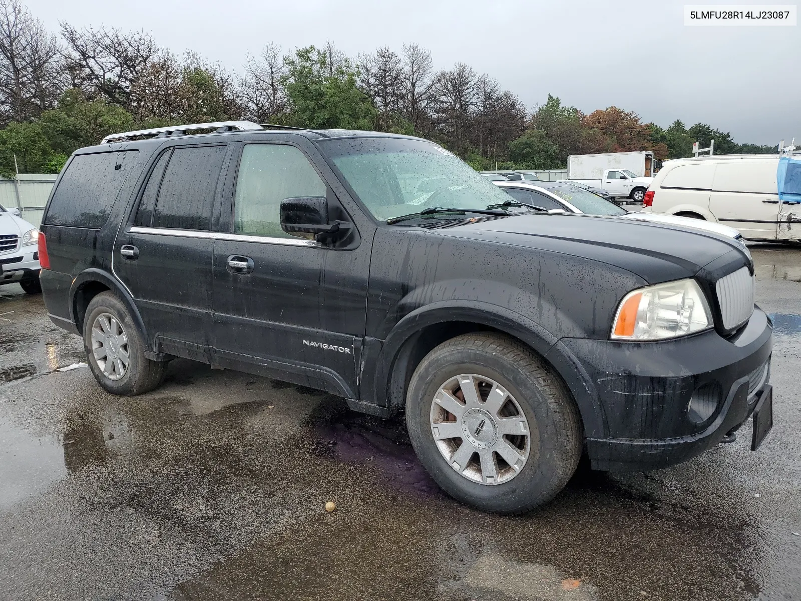 2004 Lincoln Navigator VIN: 5LMFU28R14LJ23087 Lot: 66233274