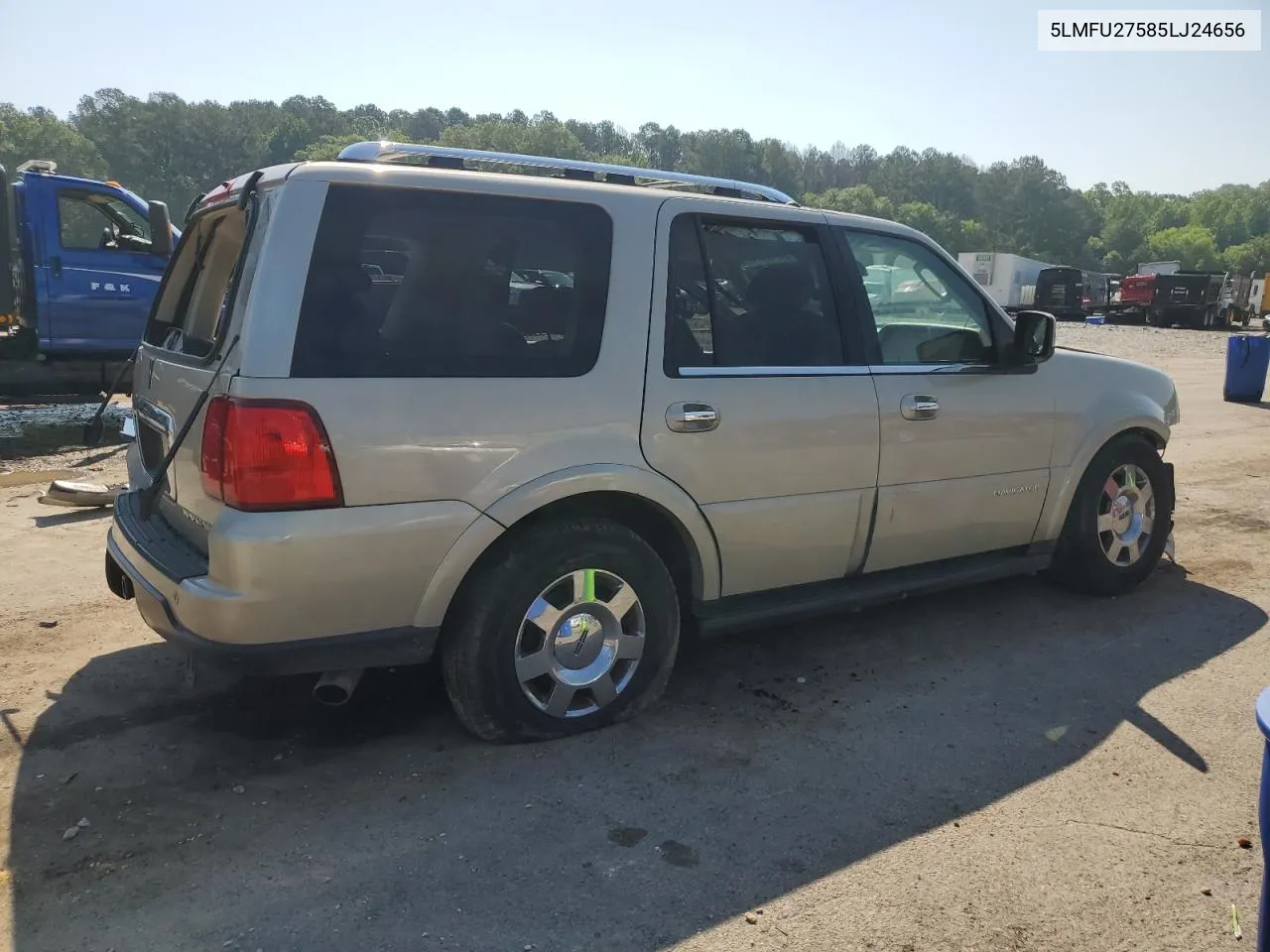 5LMFU27585LJ24656 2005 Lincoln Navigator