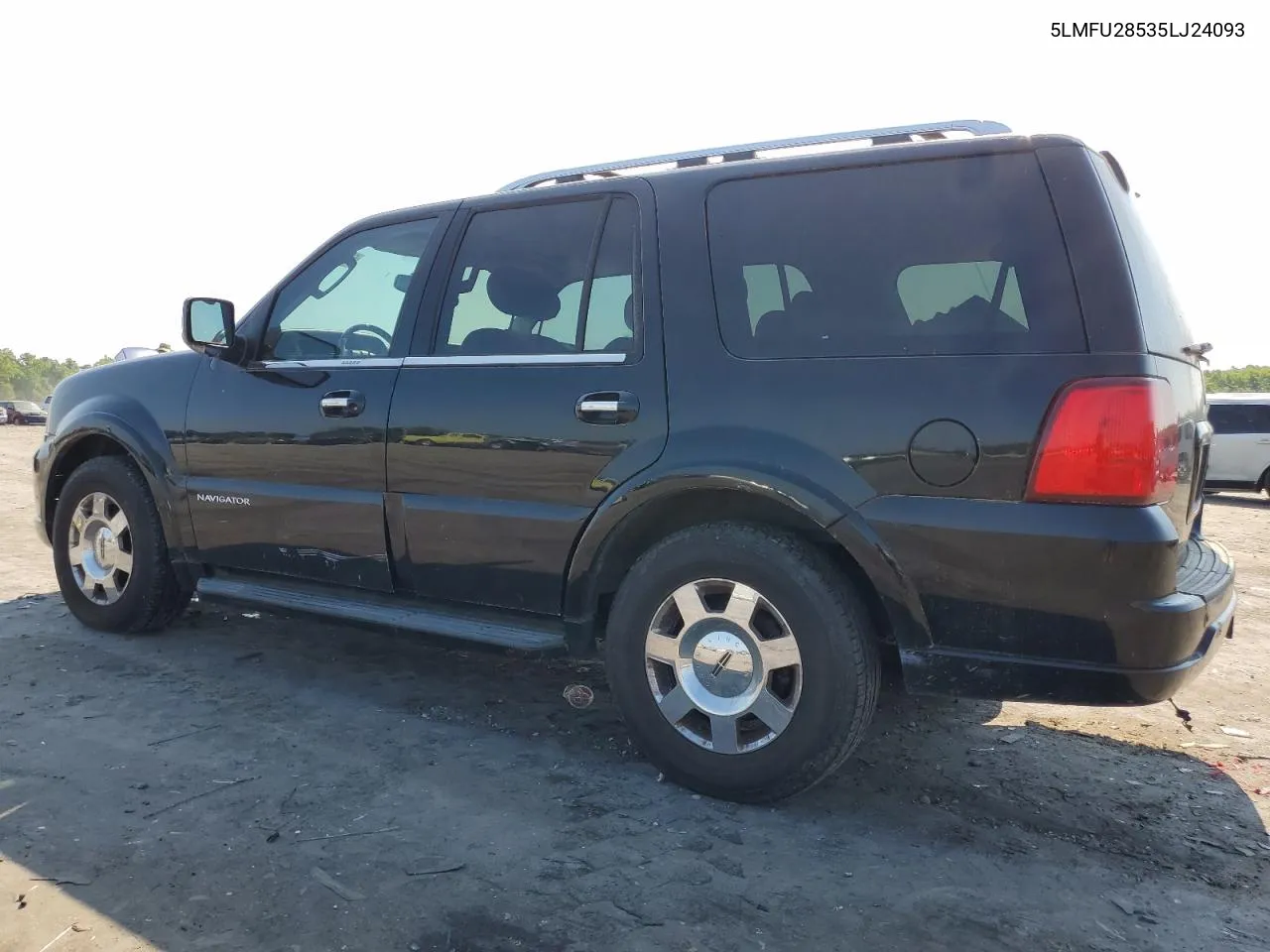 5LMFU28535LJ24093 2005 Lincoln Navigator