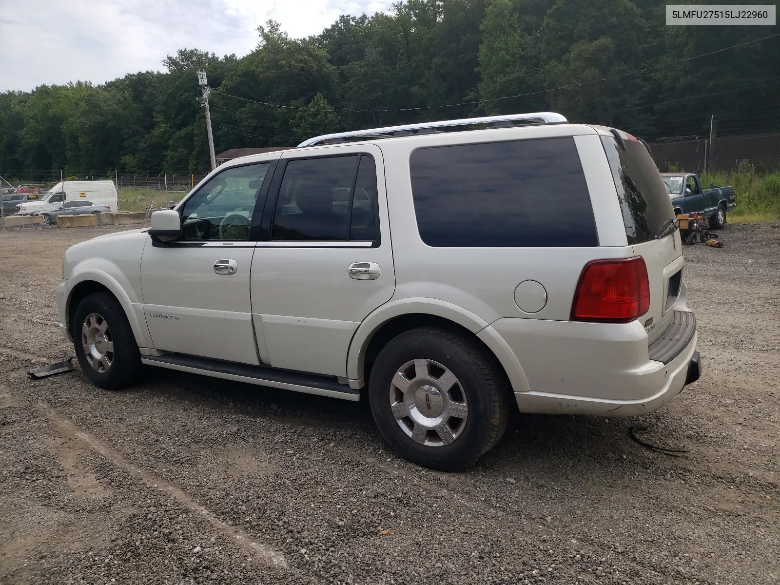 2005 Lincoln Navigator VIN: 5LMFU27515LJ22960 Lot: 66681724