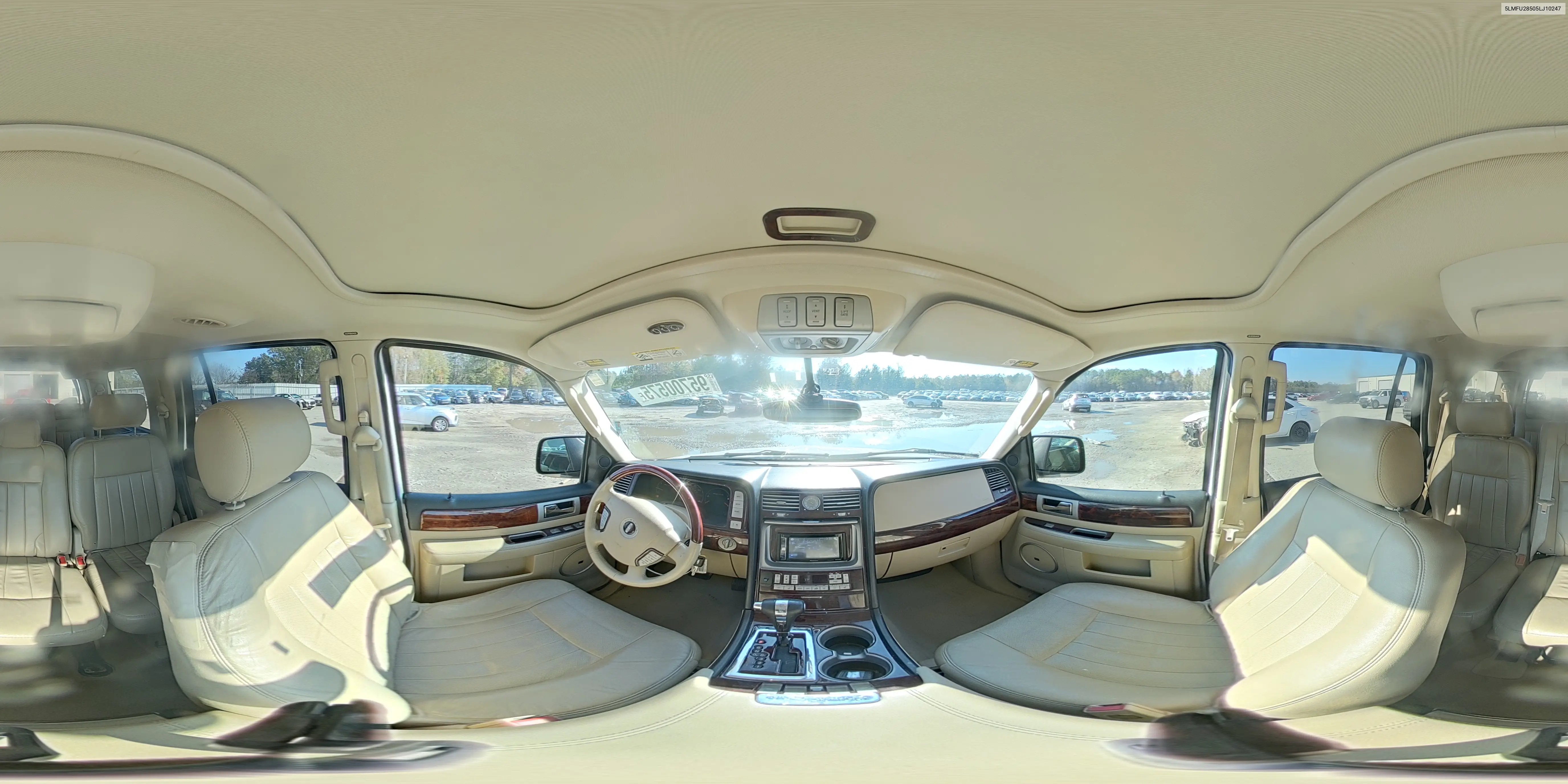 5LMFU28505LJ10247 2005 Lincoln Navigator
