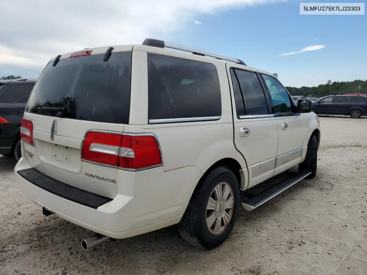 5LMFU275X7LJ23303 2007 Lincoln Navigator