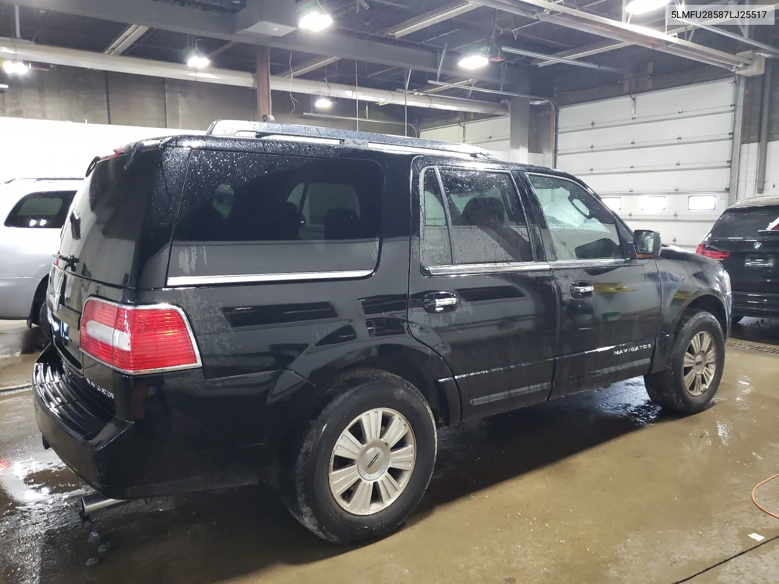 2007 Lincoln Navigator VIN: 5LMFU28587LJ25517 Lot: 64694194