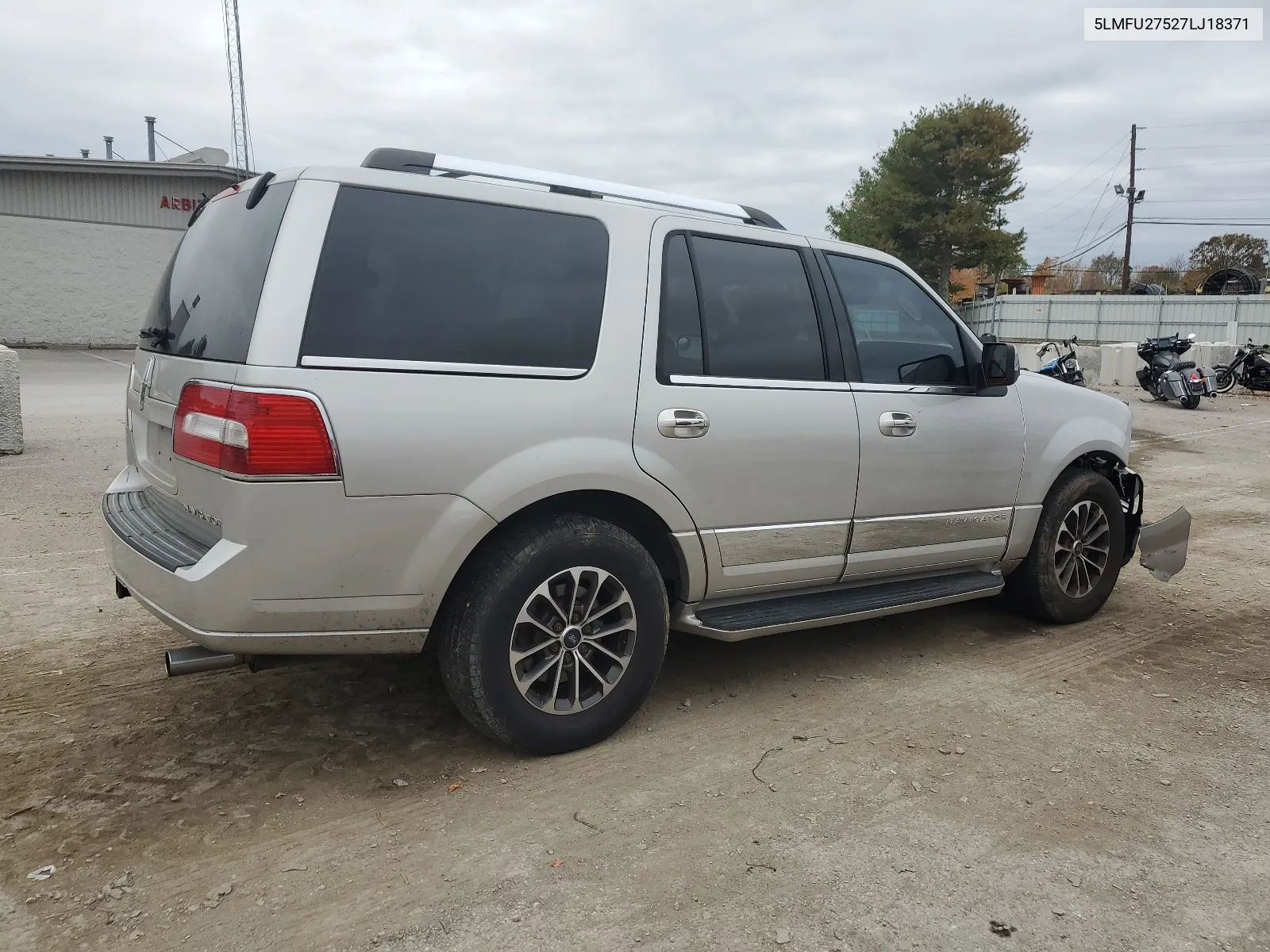 2007 Lincoln Navigator VIN: 5LMFU27527LJ18371 Lot: 73945233