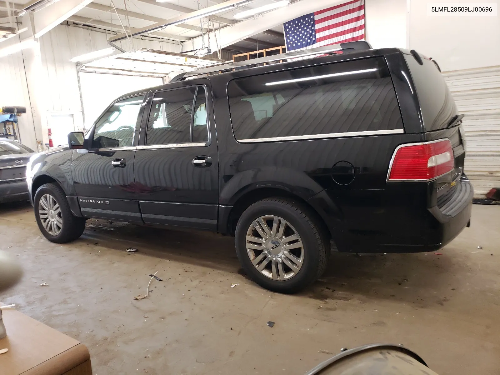 5LMFL28509LJ00696 2009 Lincoln Navigator L