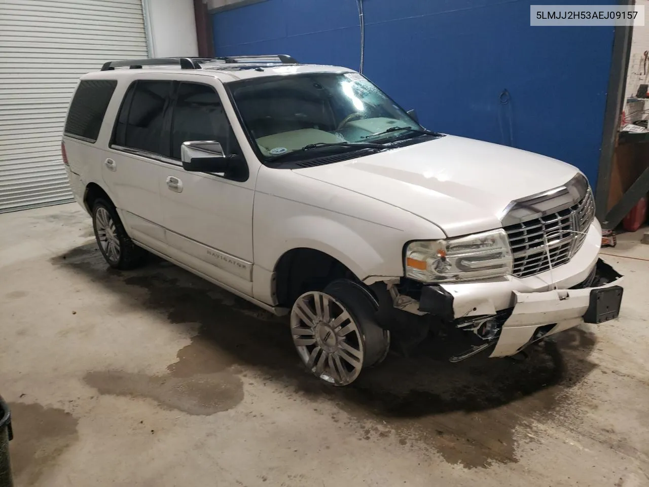 5LMJJ2H53AEJ09157 2010 Lincoln Navigator