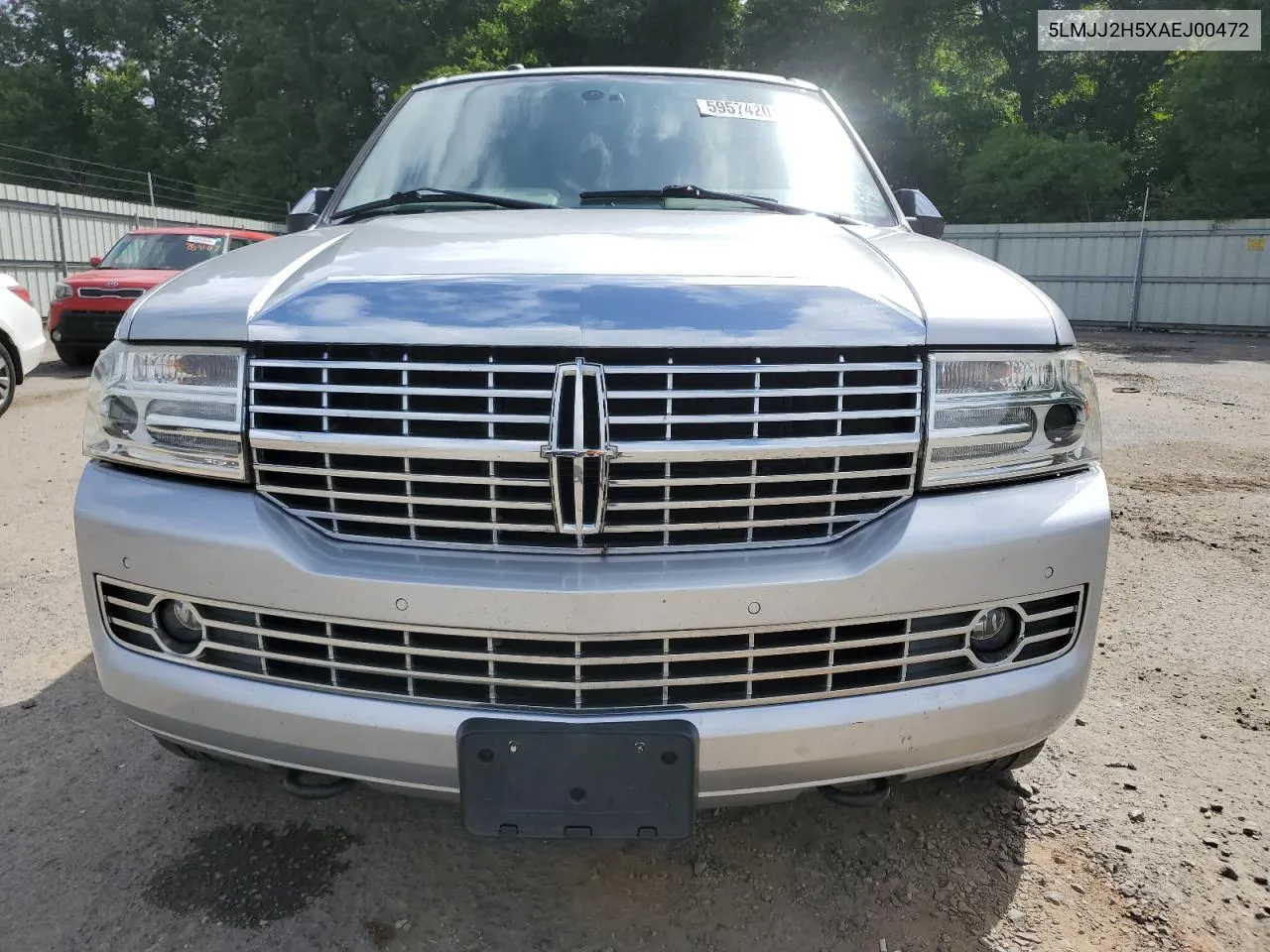 5LMJJ2H5XAEJ00472 2010 Lincoln Navigator