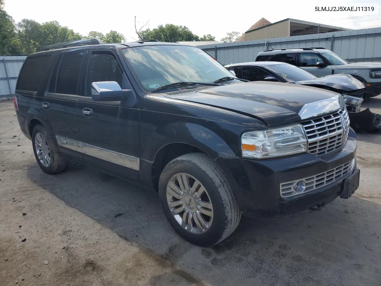 5LMJJ2J5XAEJ11319 2010 Lincoln Navigator