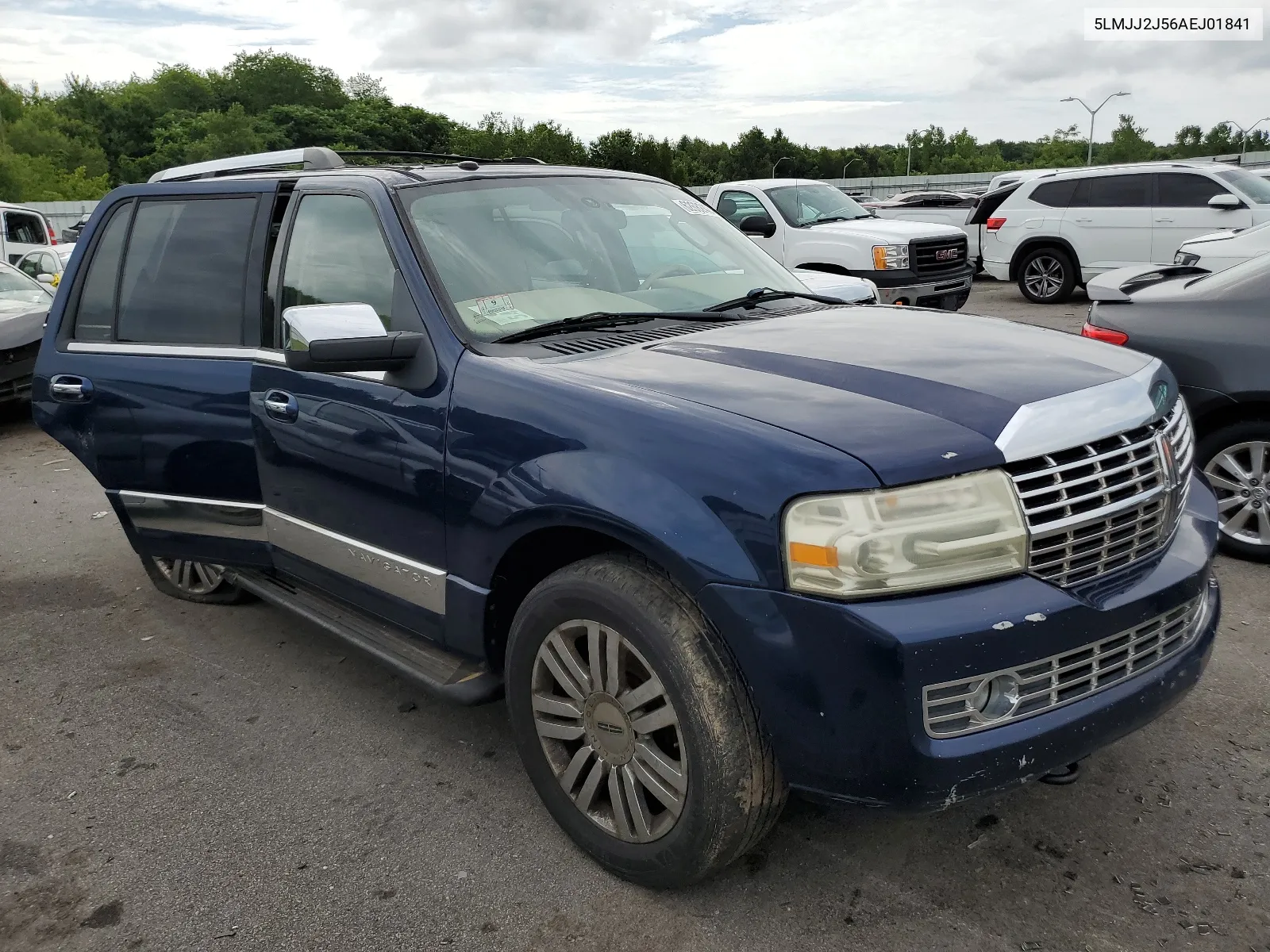 5LMJJ2J56AEJ01841 2010 Lincoln Navigator