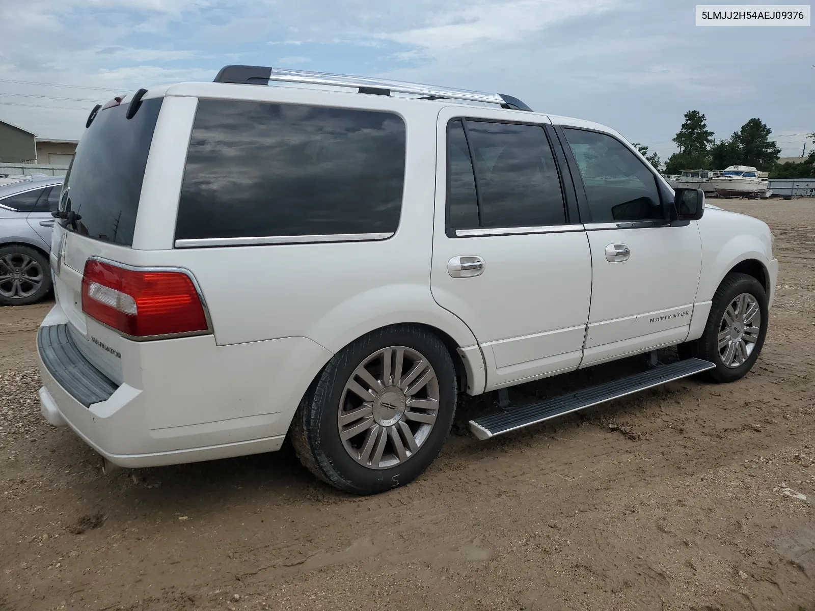 2010 Lincoln Navigator VIN: 5LMJJ2H54AEJ09376 Lot: 63006804