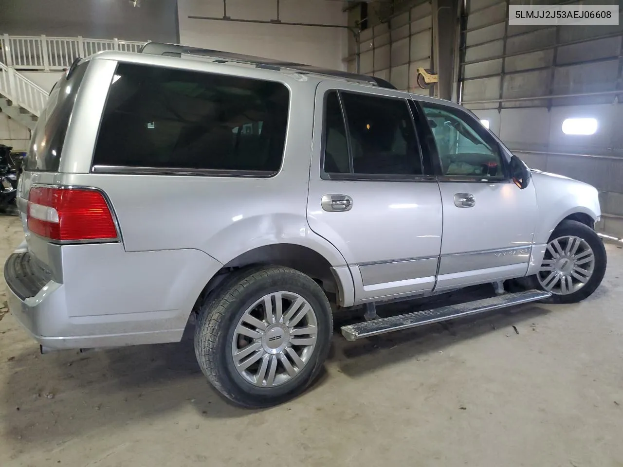 2010 Lincoln Navigator VIN: 5LMJJ2J53AEJ06608 Lot: 68010644