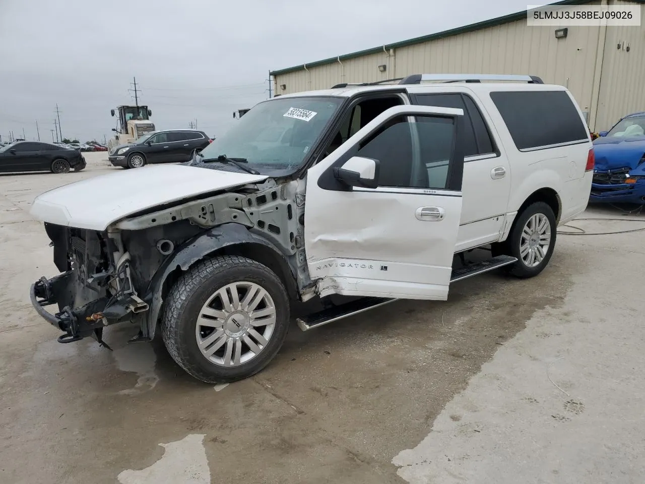 2011 Lincoln Navigator L VIN: 5LMJJ3J58BEJ09026 Lot: 58315564