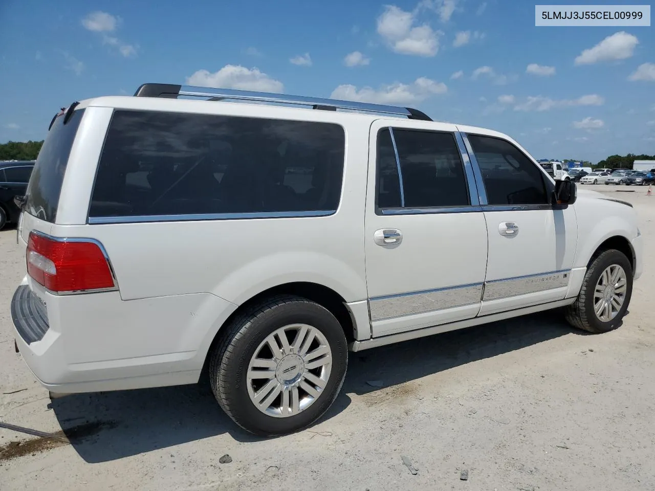 5LMJJ3J55CEL00999 2012 Lincoln Navigator L