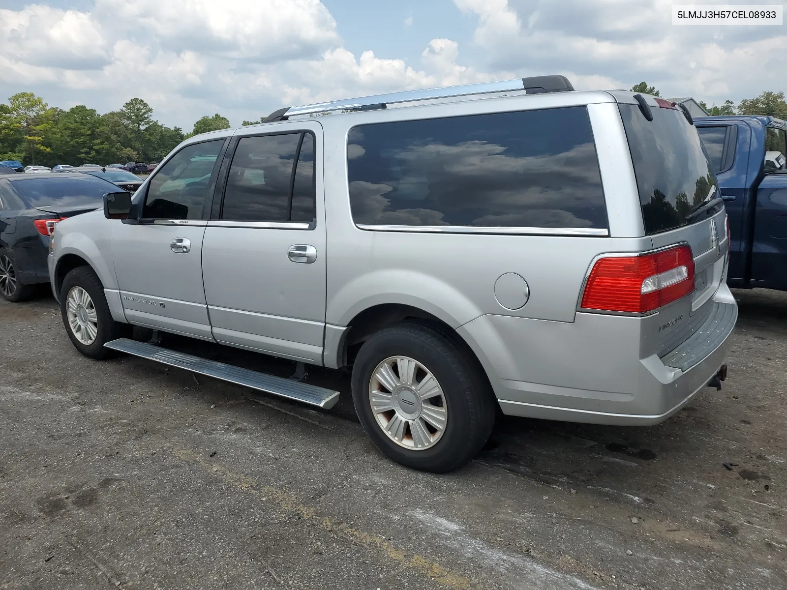 5LMJJ3H57CEL08933 2012 Lincoln Navigator L