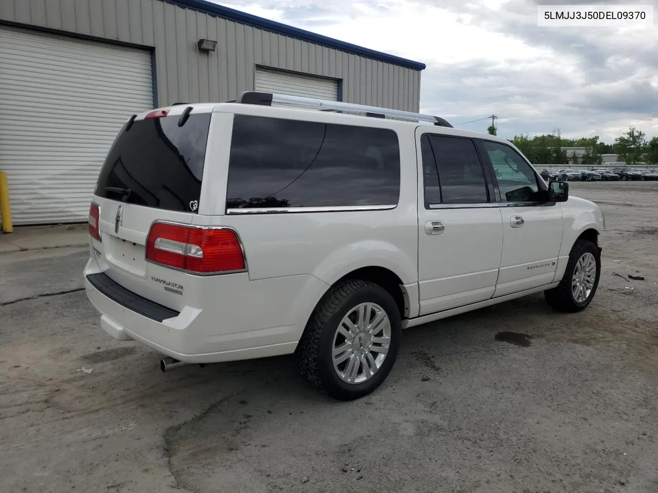 5LMJJ3J50DEL09370 2013 Lincoln Navigator L