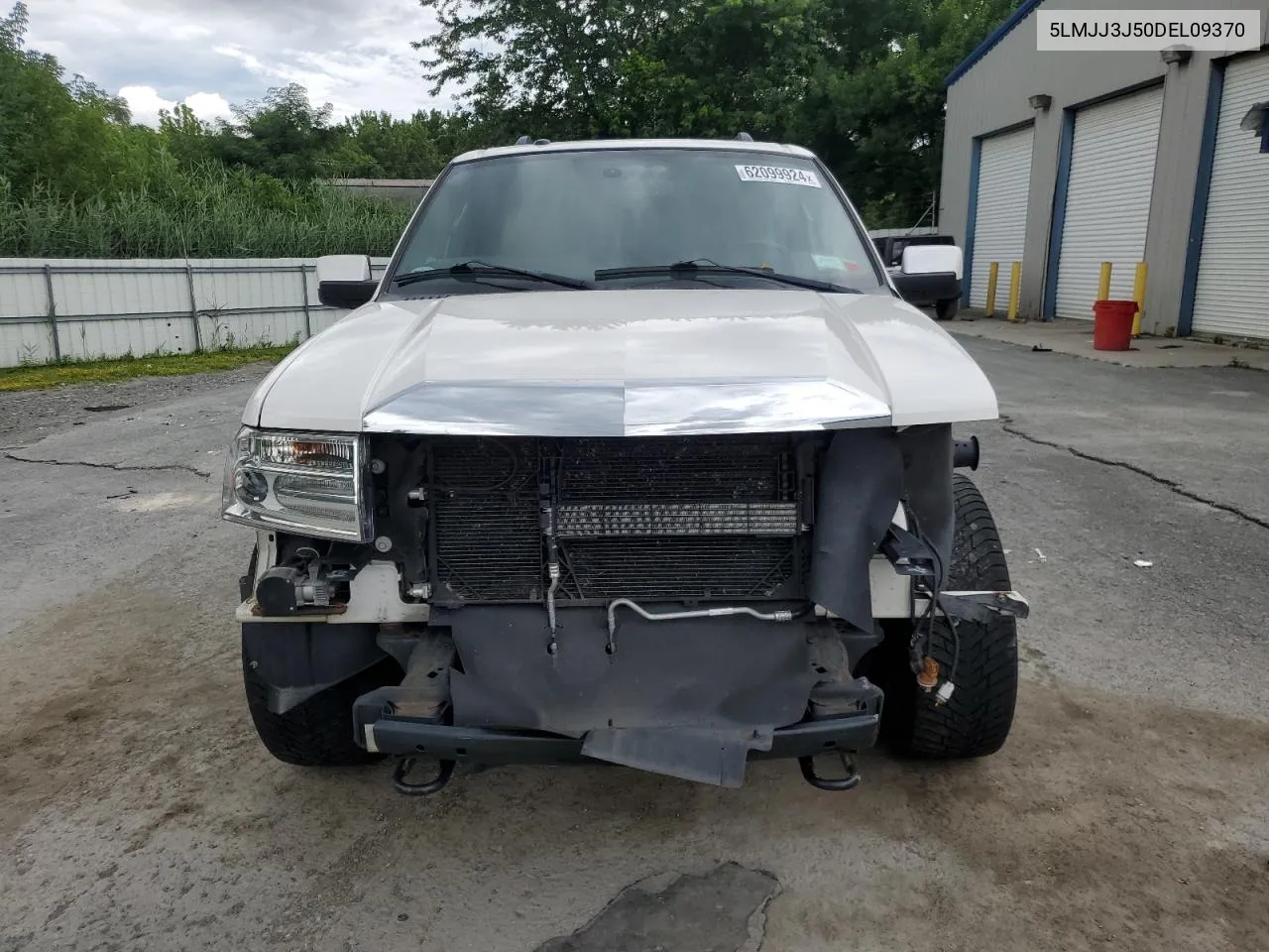 5LMJJ3J50DEL09370 2013 Lincoln Navigator L