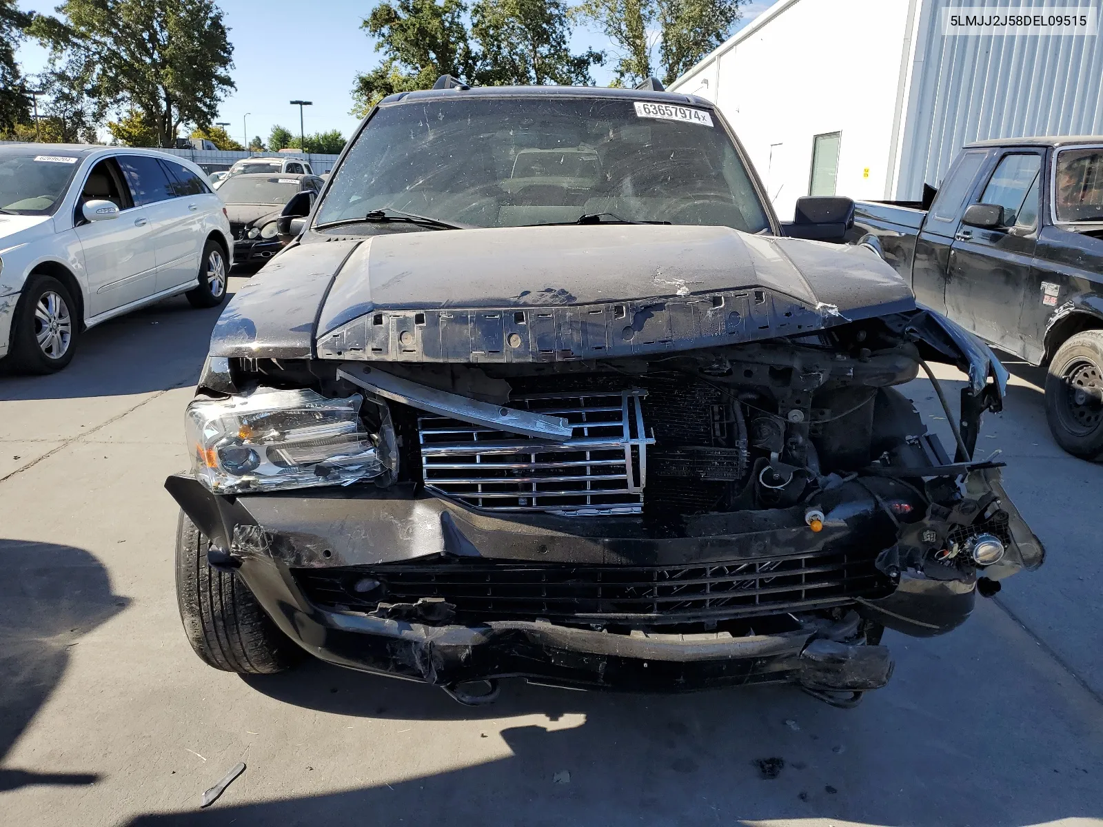 5LMJJ2J58DEL09515 2013 Lincoln Navigator