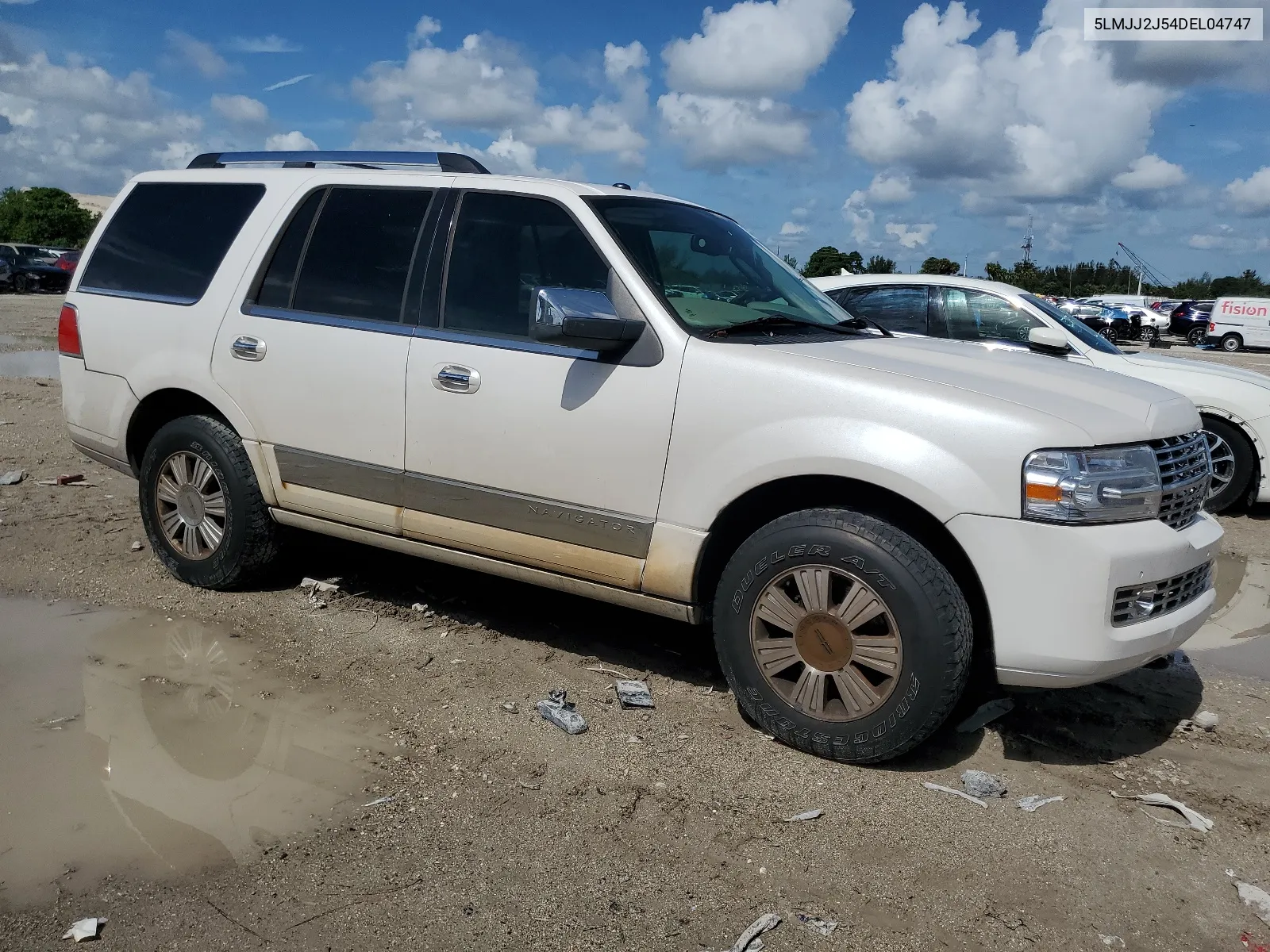 5LMJJ2J54DEL04747 2013 Lincoln Navigator