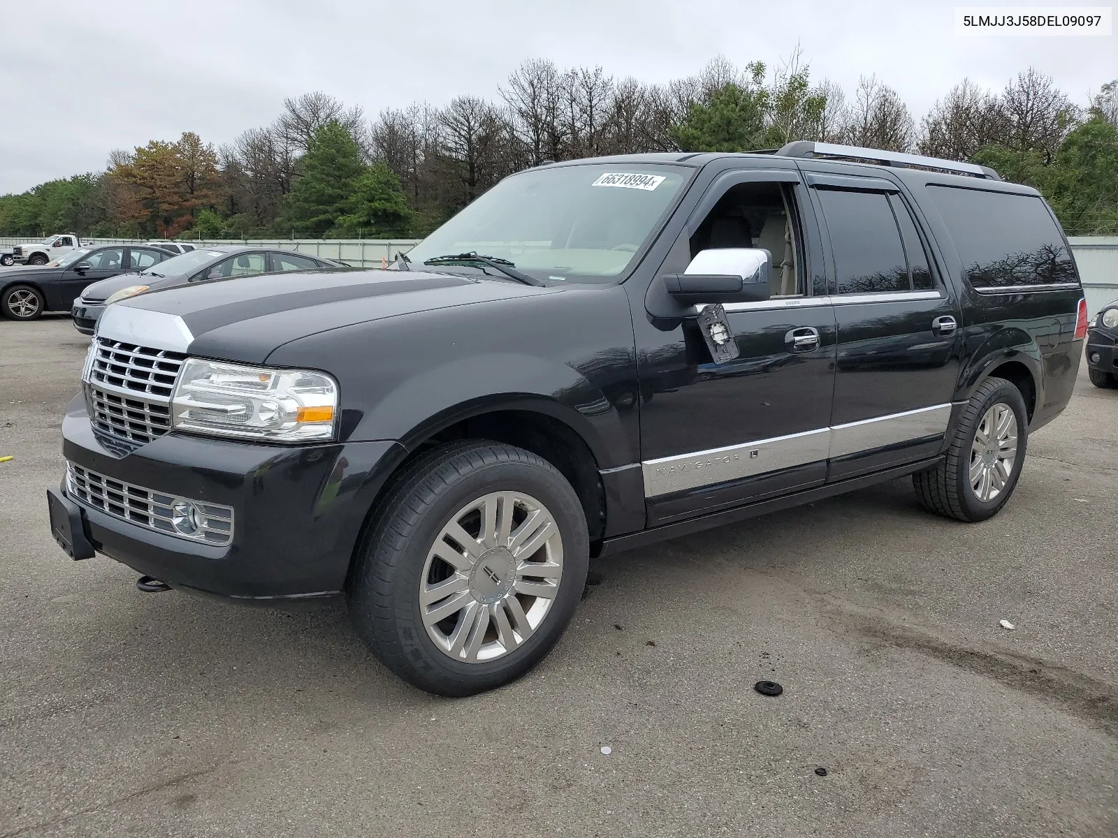 5LMJJ3J58DEL09097 2013 Lincoln Navigator L