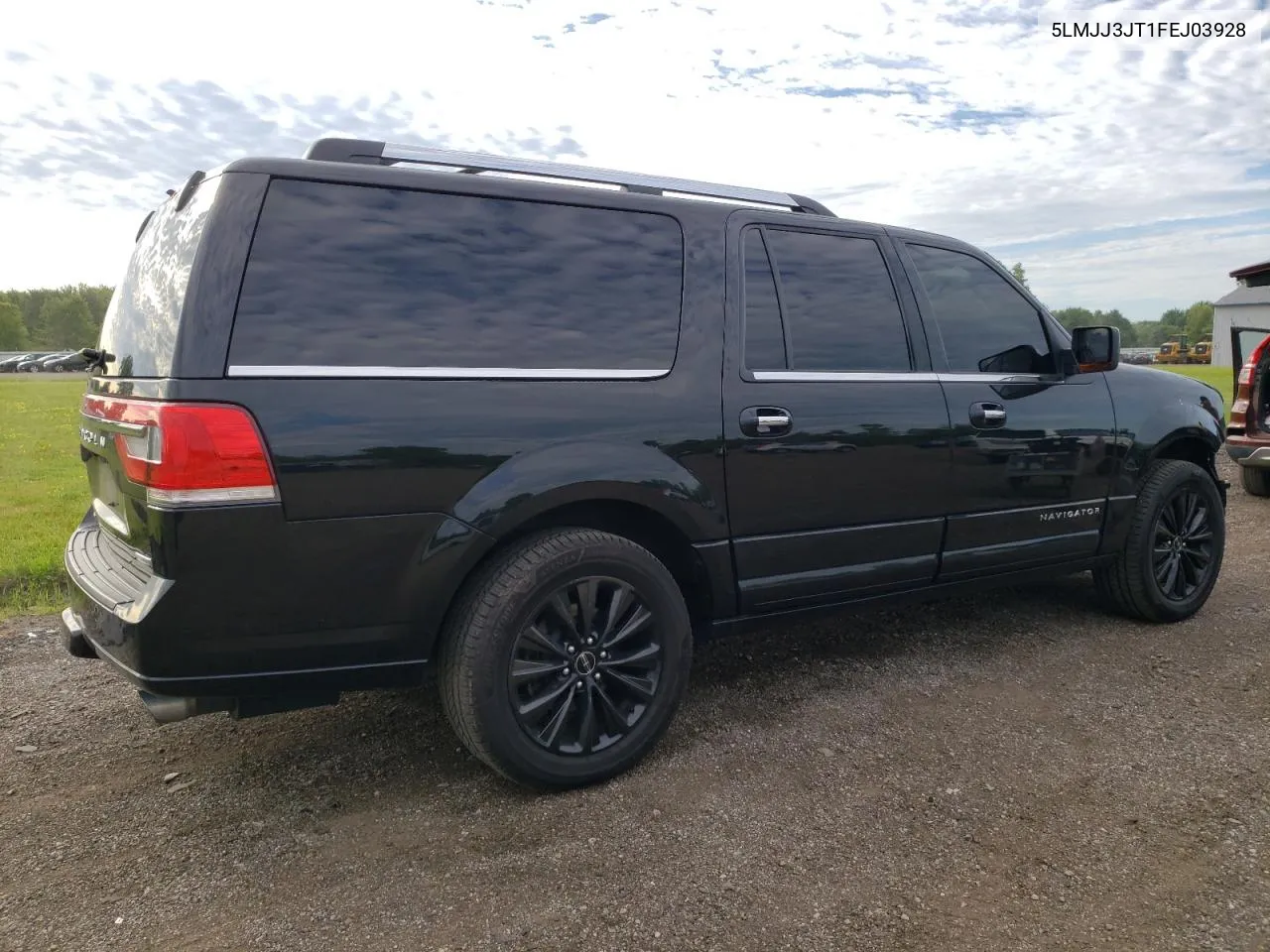 5LMJJ3JT1FEJ03928 2015 Lincoln Navigator L