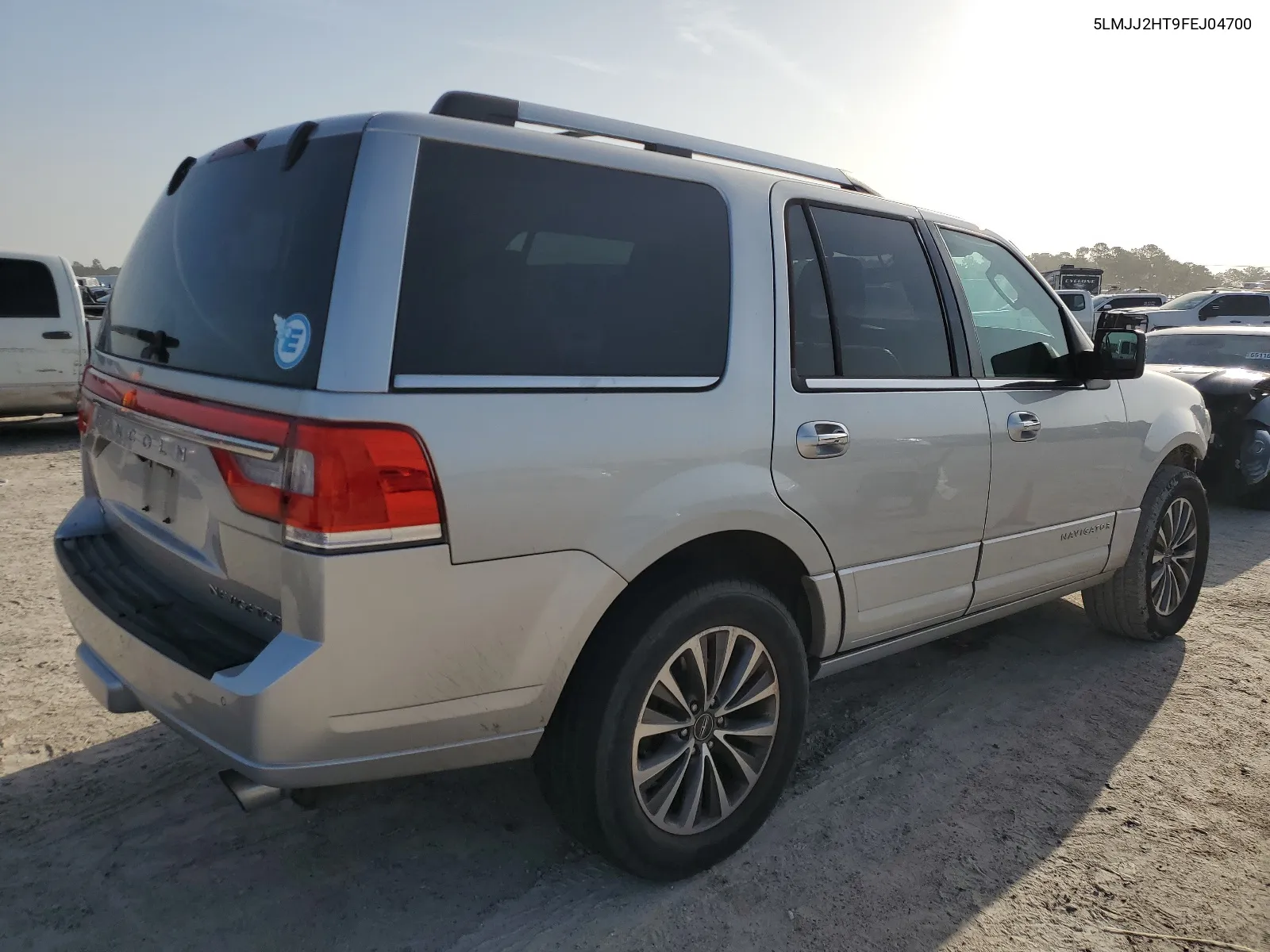 2015 Lincoln Navigator VIN: 5LMJJ2HT9FEJ04700 Lot: 64925044