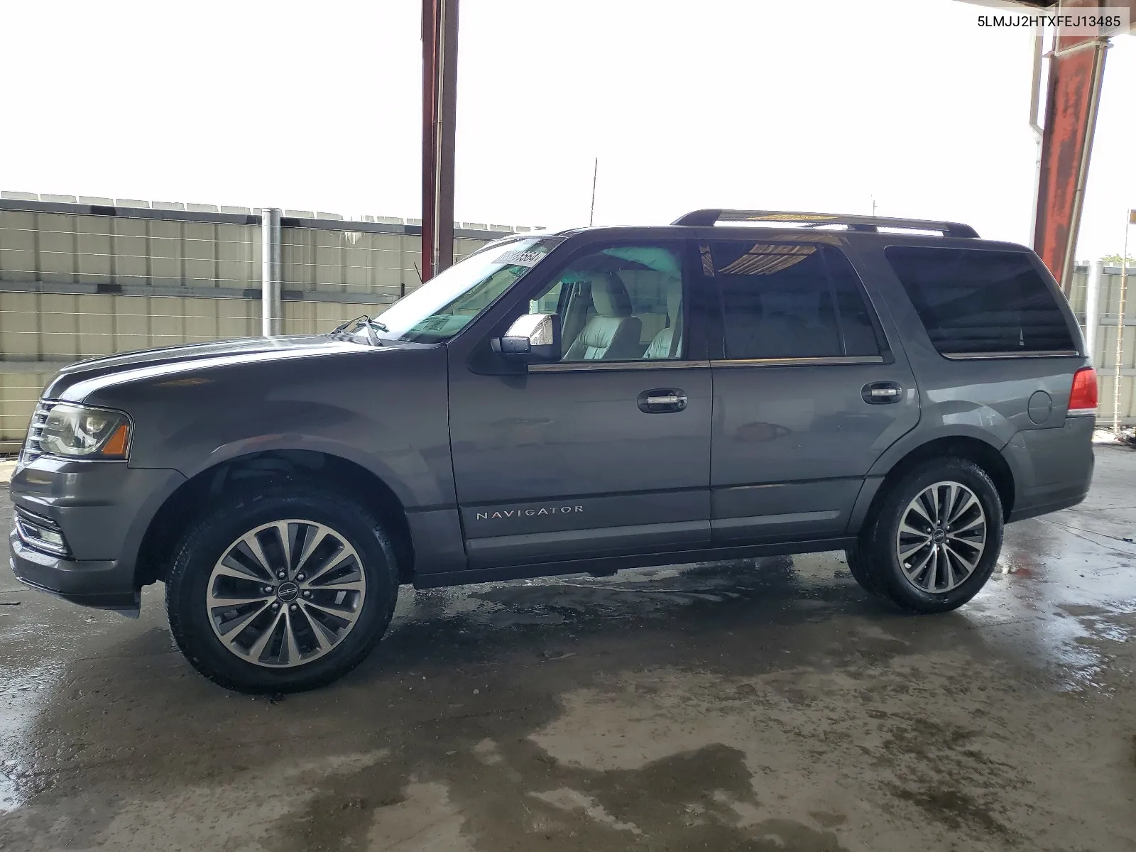 5LMJJ2HTXFEJ13485 2015 Lincoln Navigator