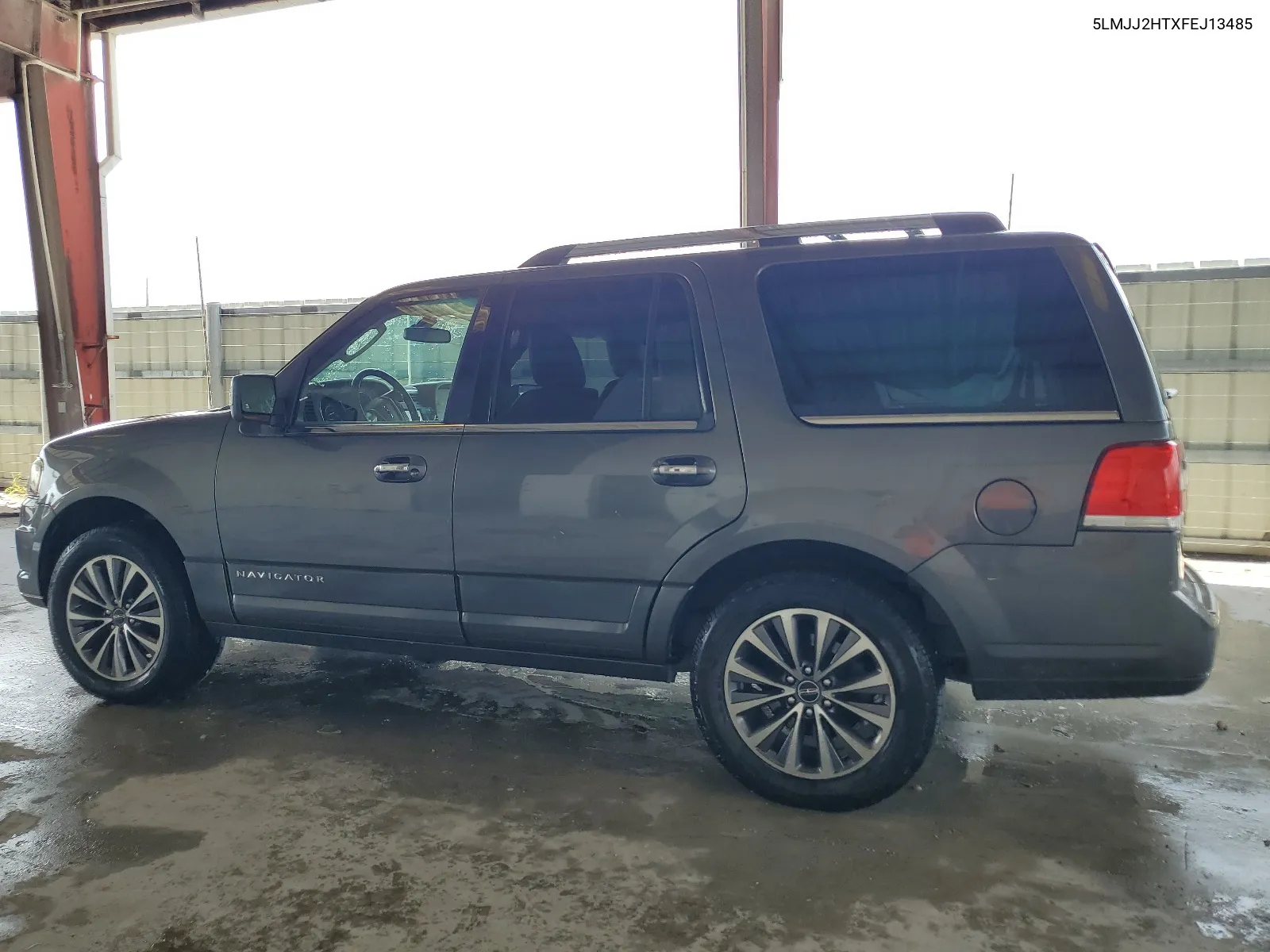 5LMJJ2HTXFEJ13485 2015 Lincoln Navigator