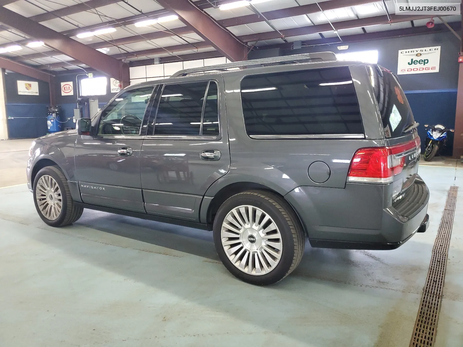 2015 Lincoln Navigator VIN: 5LMJJ2JT3FEJ00670 Lot: 67561094