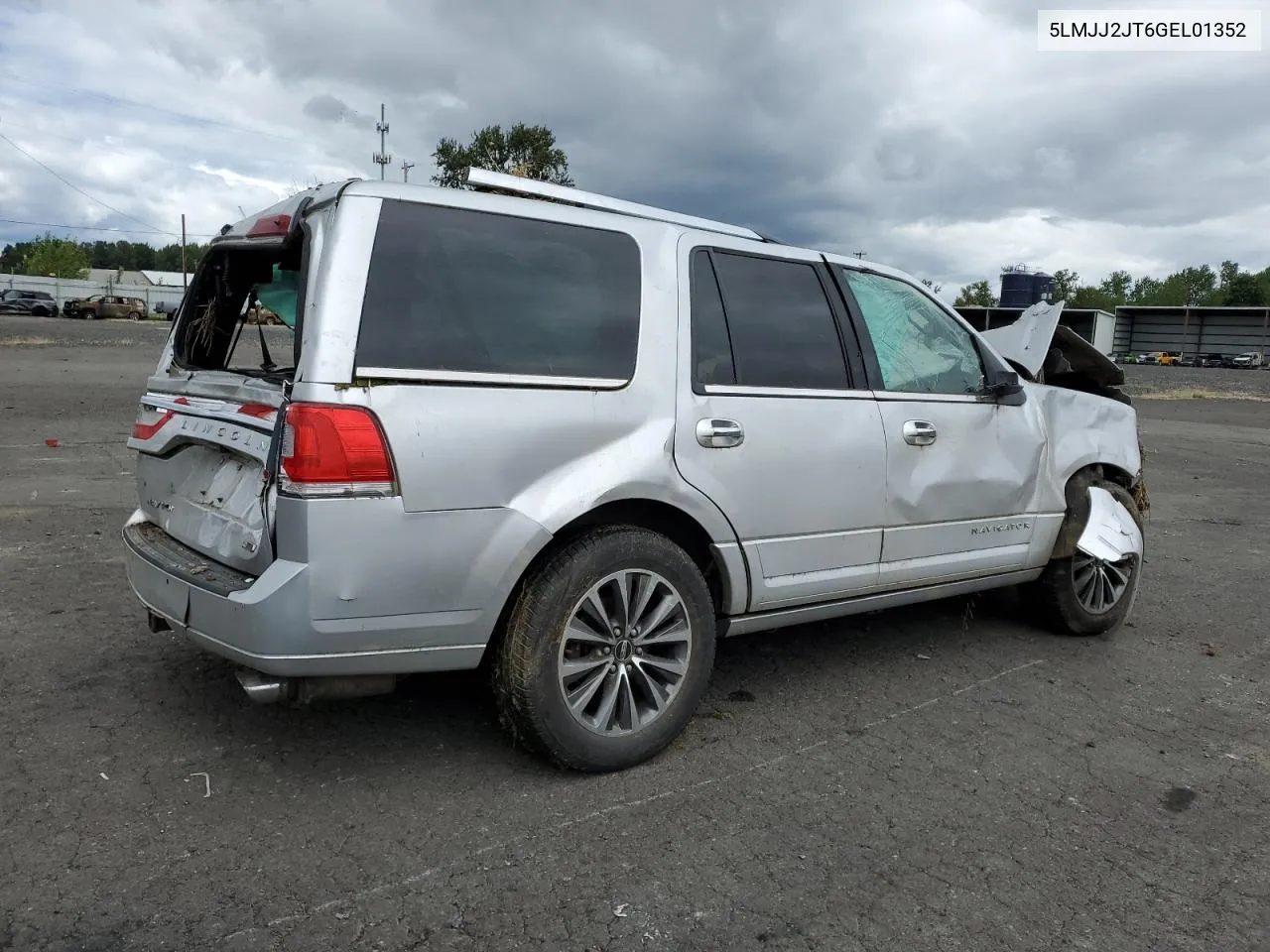 5LMJJ2JT6GEL01352 2016 Lincoln Navigator Select