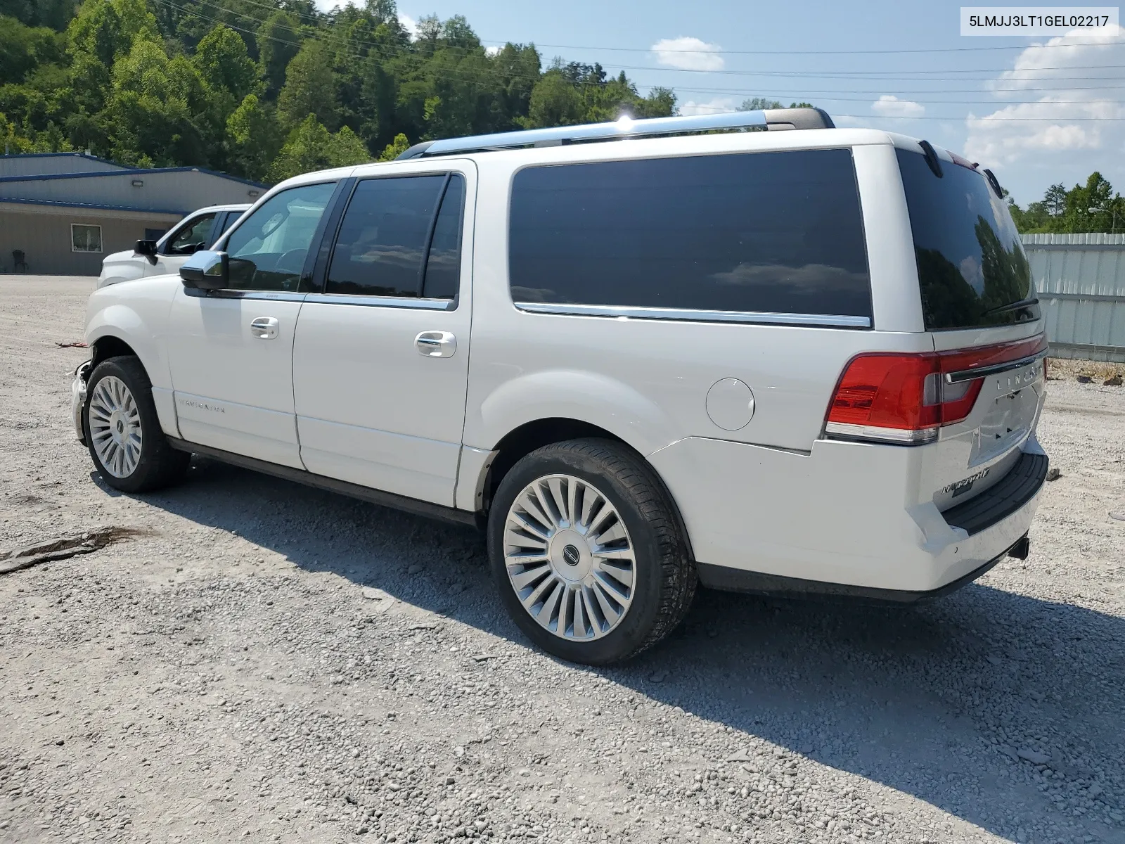 5LMJJ3LT1GEL02217 2016 Lincoln Navigator L Reserve