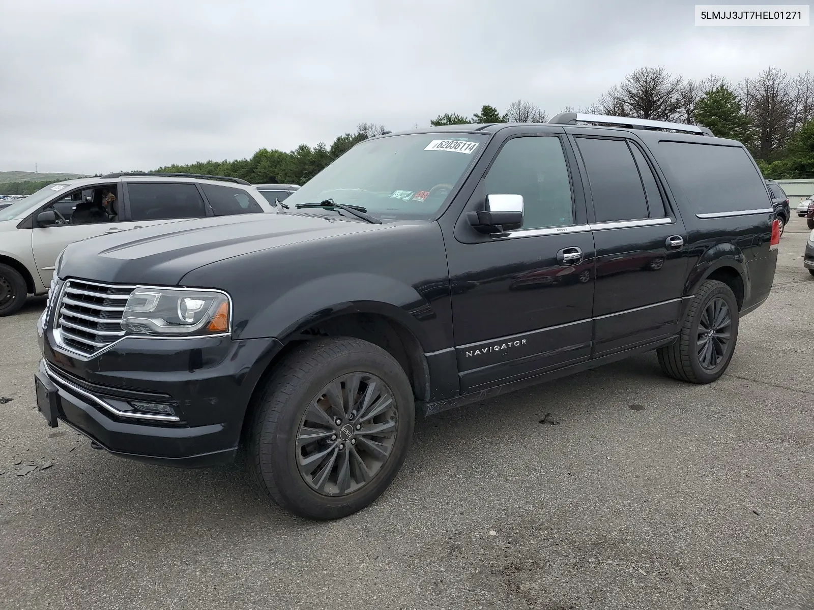 5LMJJ3JT7HEL01271 2017 Lincoln Navigator L Select