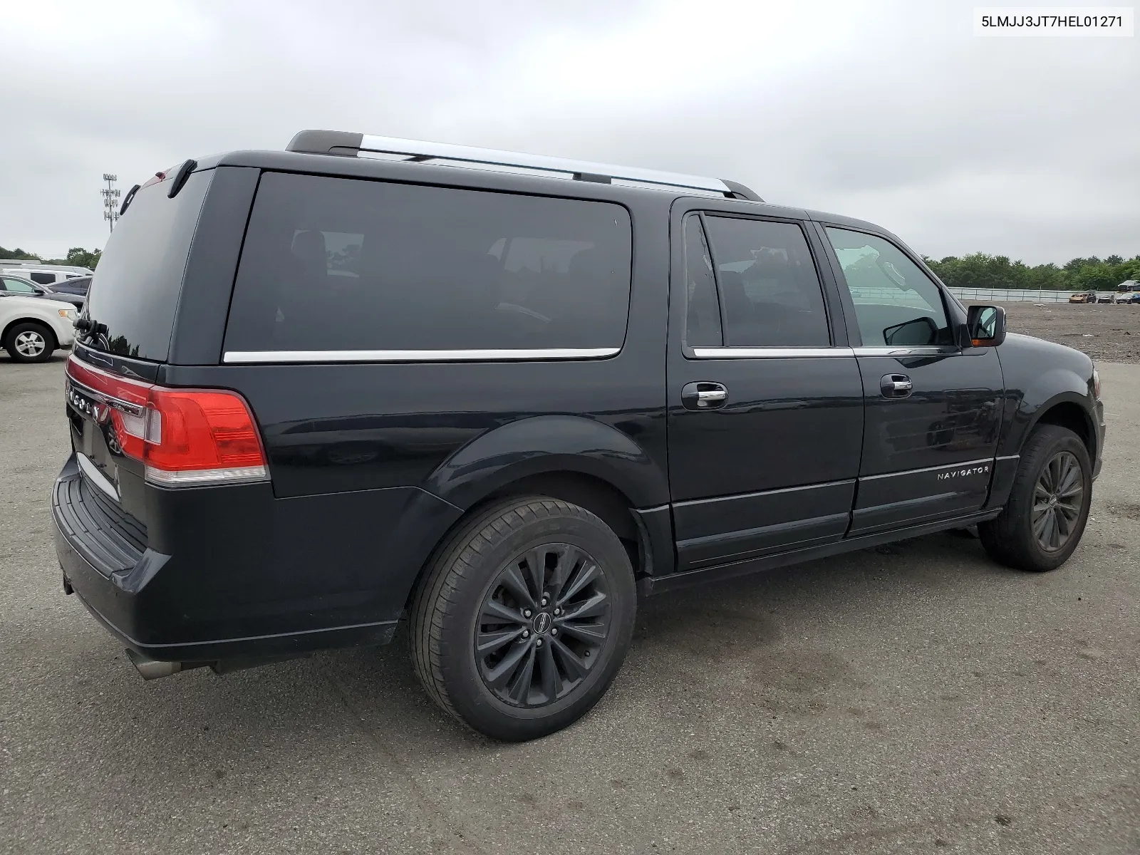 5LMJJ3JT7HEL01271 2017 Lincoln Navigator L Select