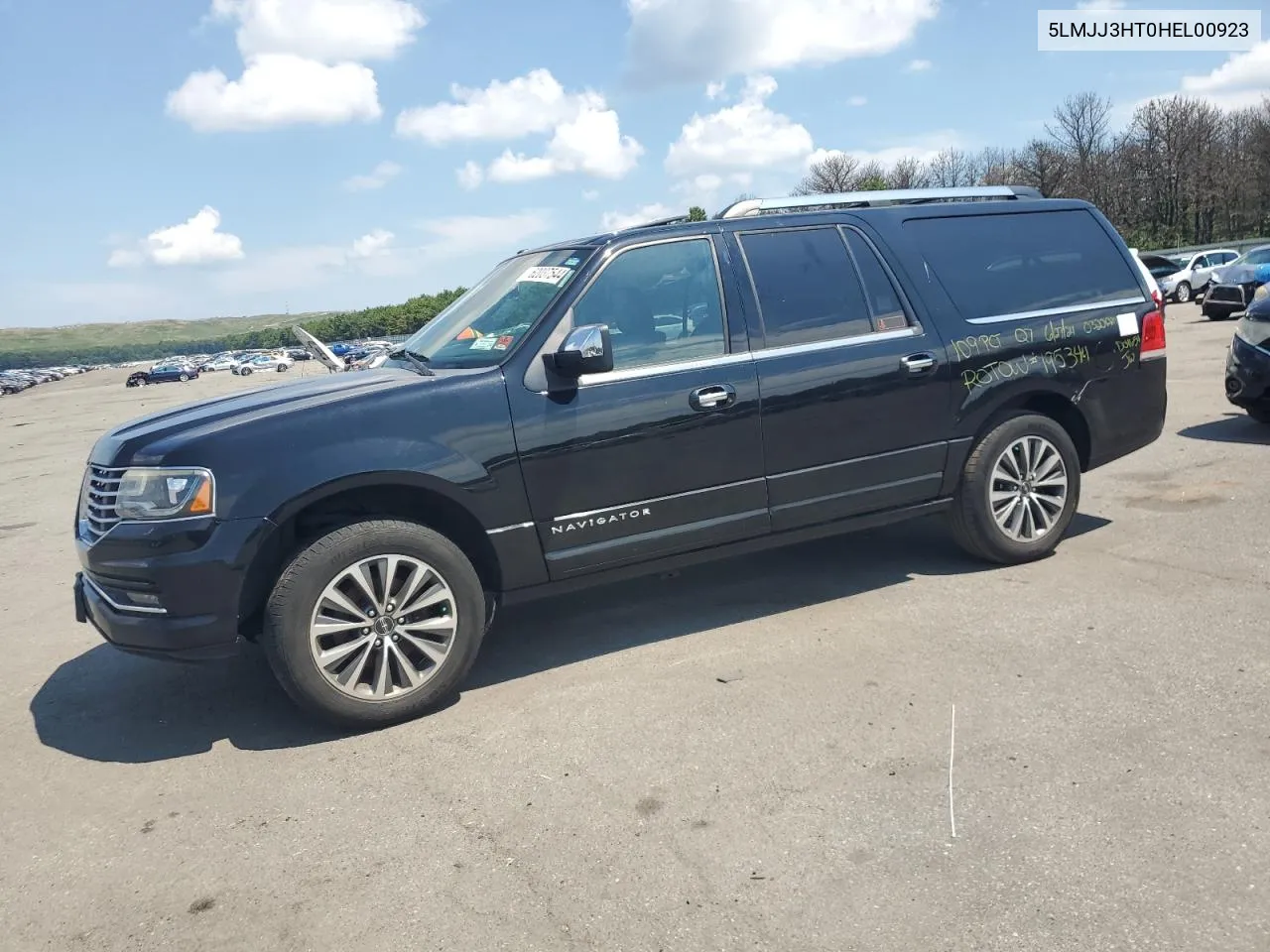 5LMJJ3HT0HEL00923 2017 Lincoln Navigator L Select