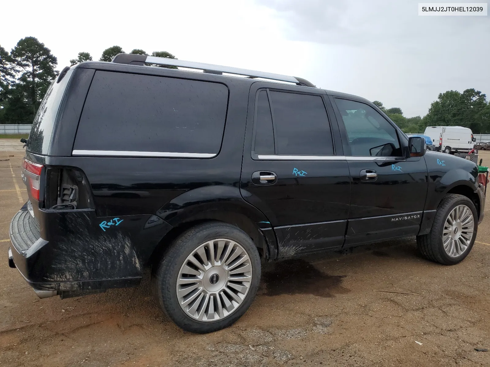 5LMJJ2JT0HEL12039 2017 Lincoln Navigator Select