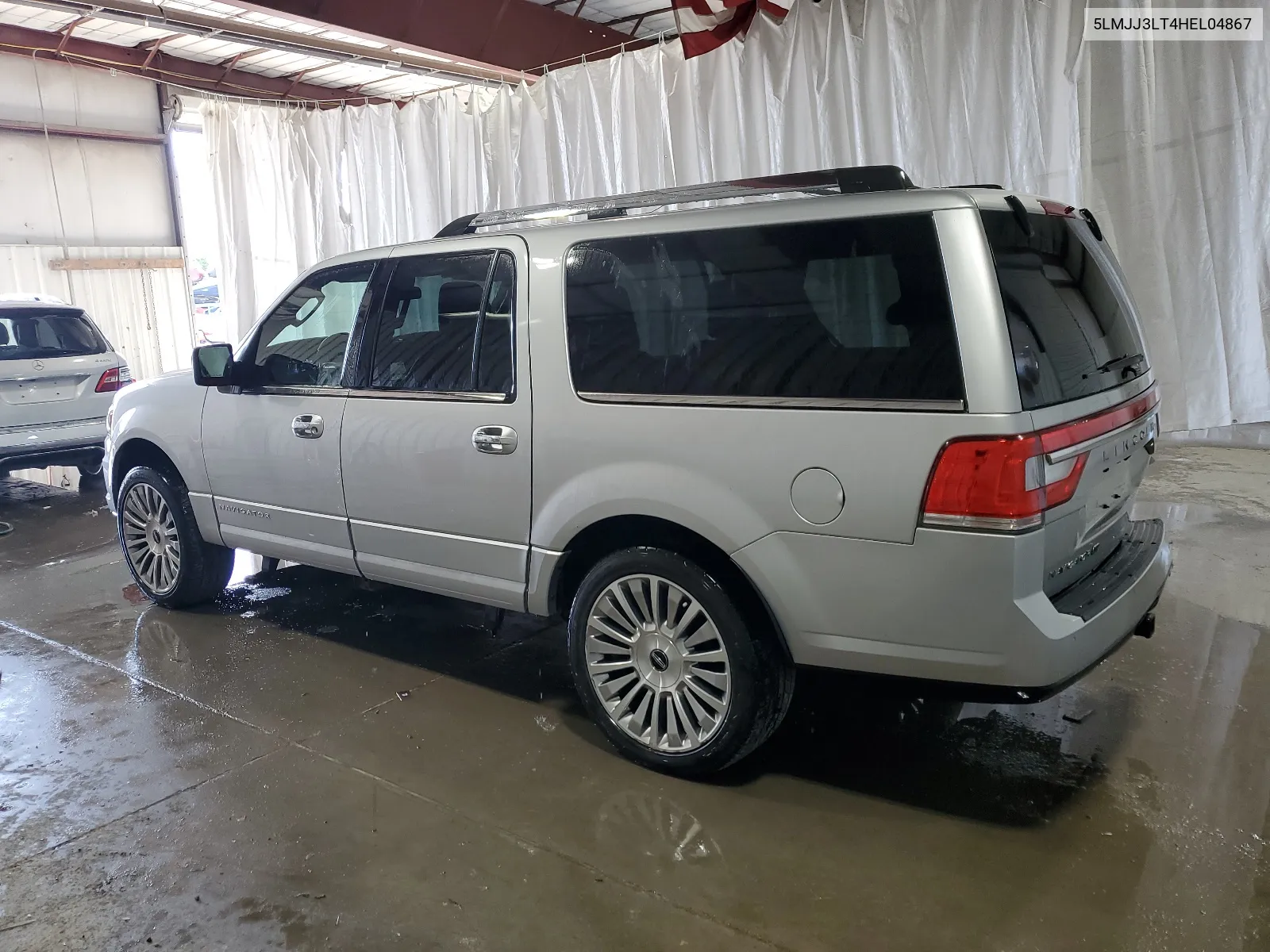 5LMJJ3LT4HEL04867 2017 Lincoln Navigator L Reserve