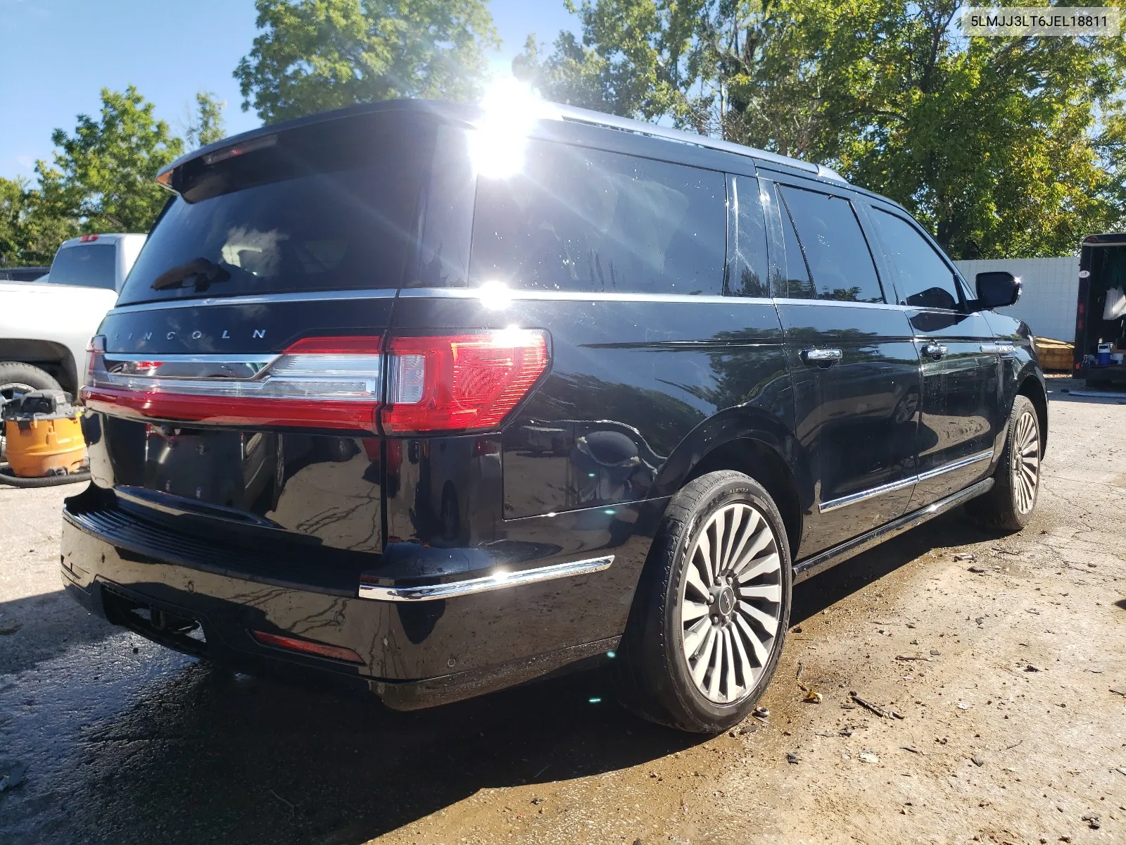 2018 Lincoln Navigator L Reserve VIN: 5LMJJ3LT6JEL18811 Lot: 61024284