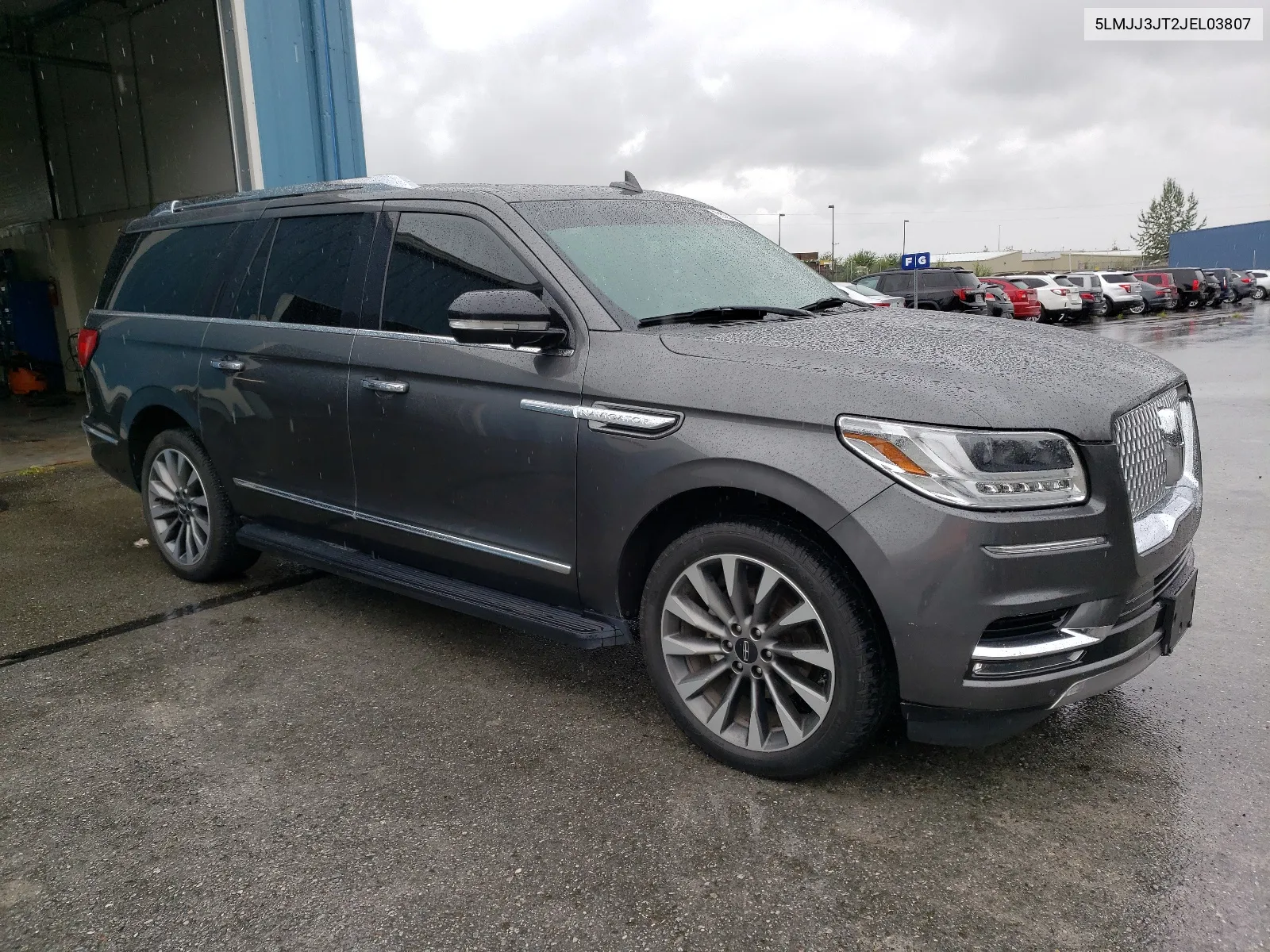 5LMJJ3JT2JEL03807 2018 Lincoln Navigator L Select