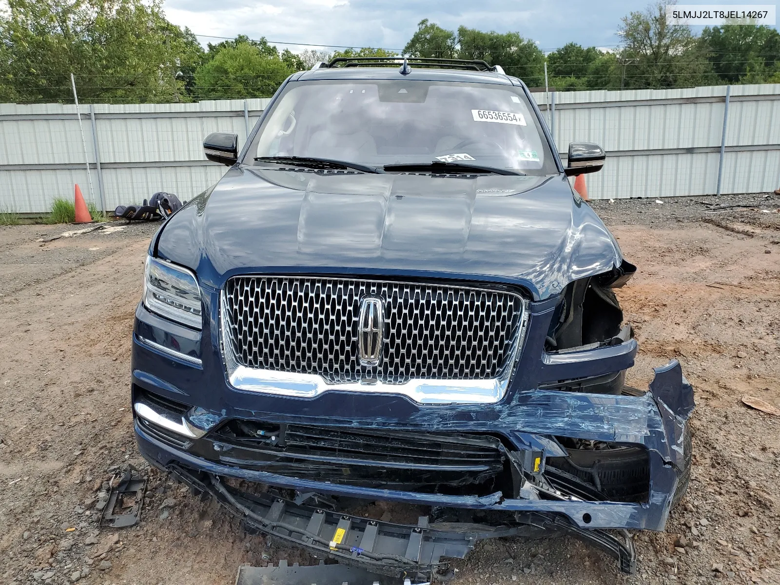 5LMJJ2LT8JEL14267 2018 Lincoln Navigator Reserve